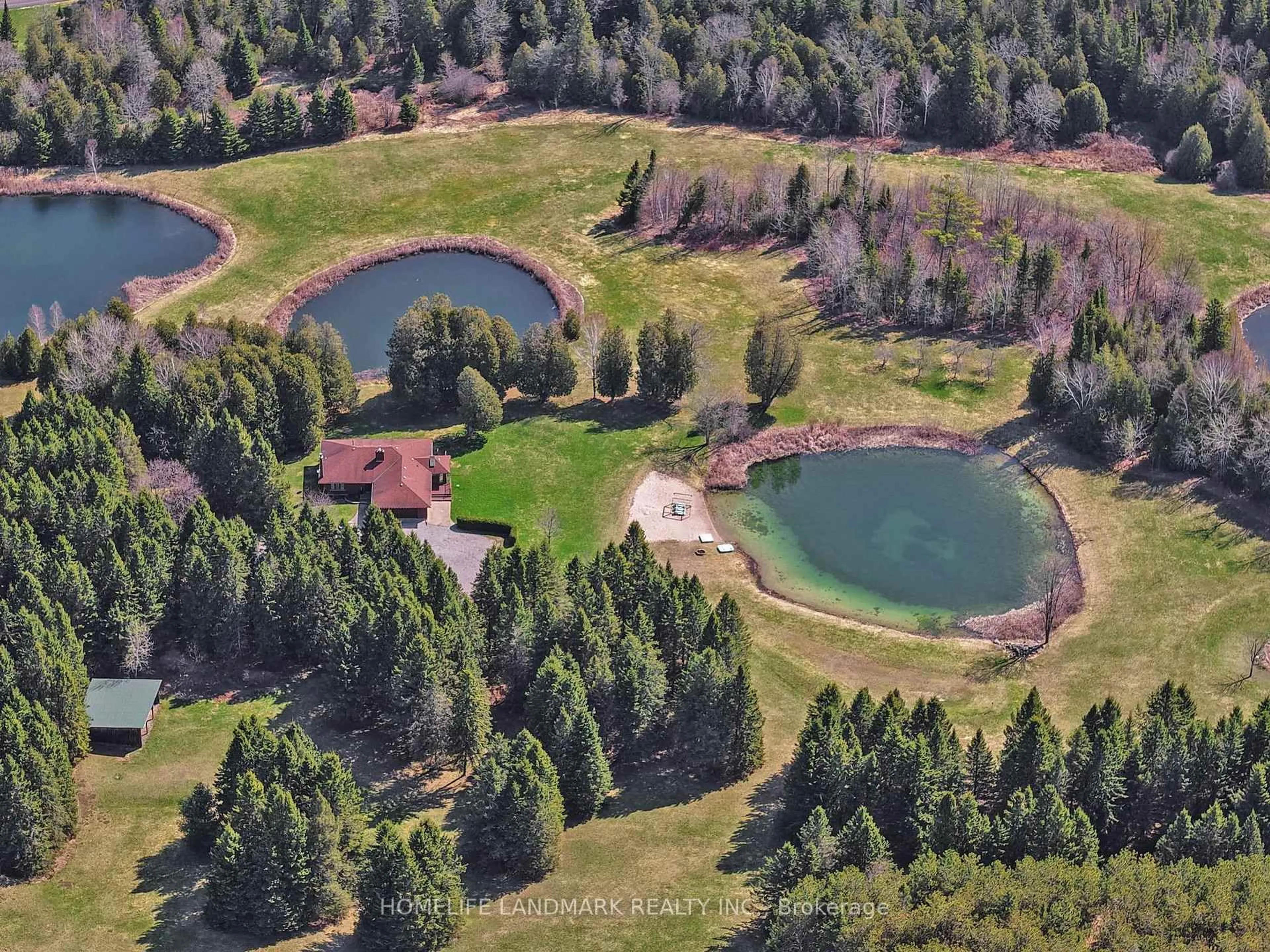 A pic from outside/outdoor area/front of a property/back of a property/a pic from drone, water/lake/river/ocean view for 3580 McKee Rd, Scugog Ontario L0B 1B0