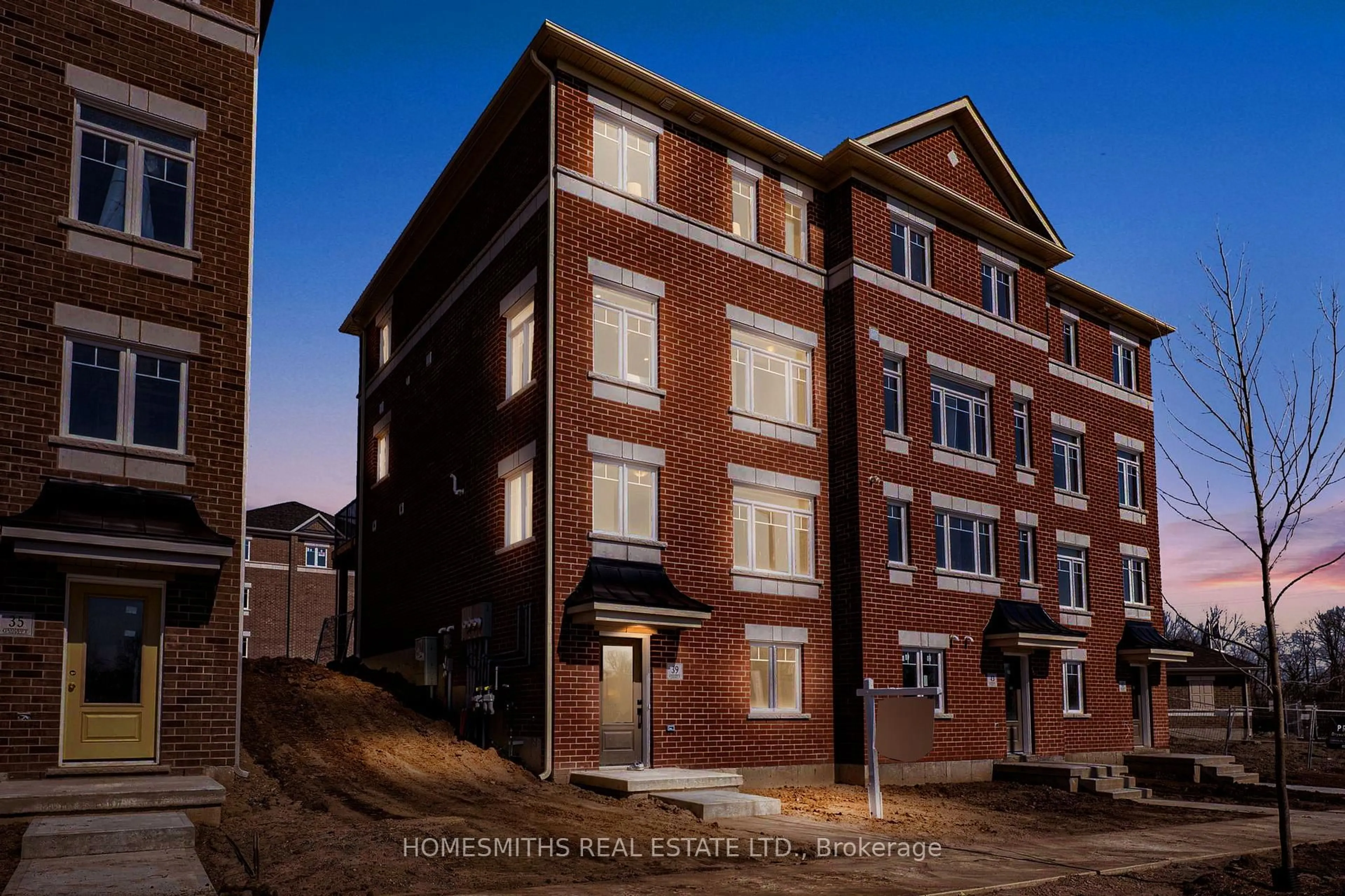 Home with brick exterior material, building for 39 Addyman Cres, Clarington Ontario L1B 0X1