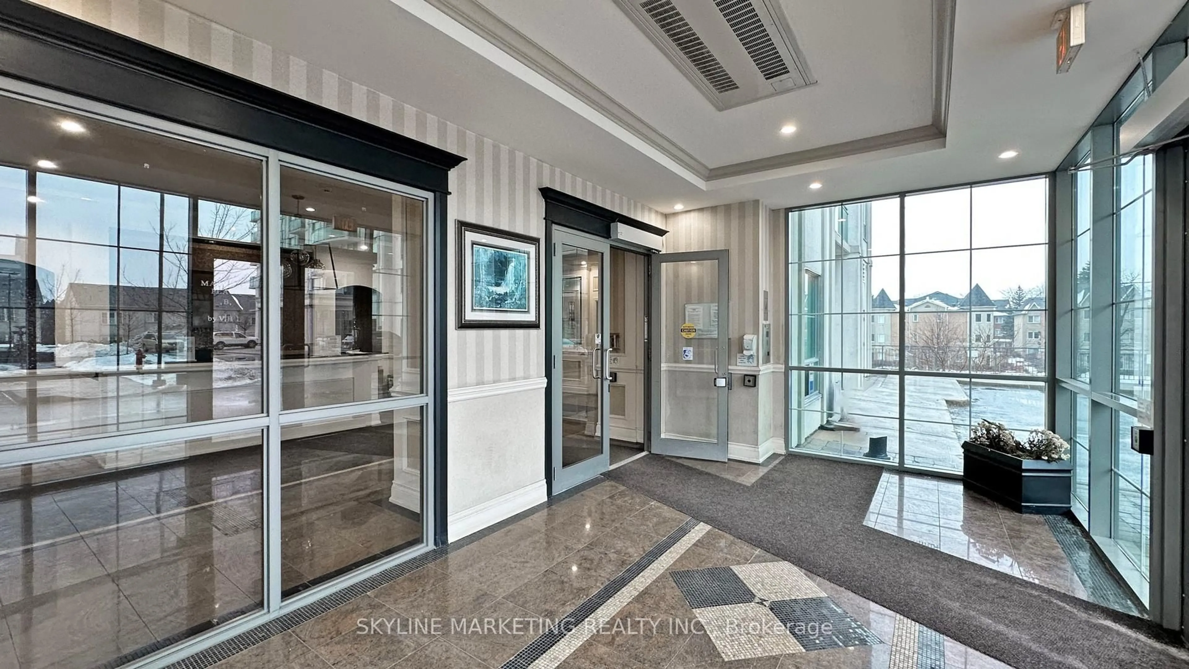 Indoor foyer for 6 Rosebank Dr #2K, Toronto Ontario M1B 0A1