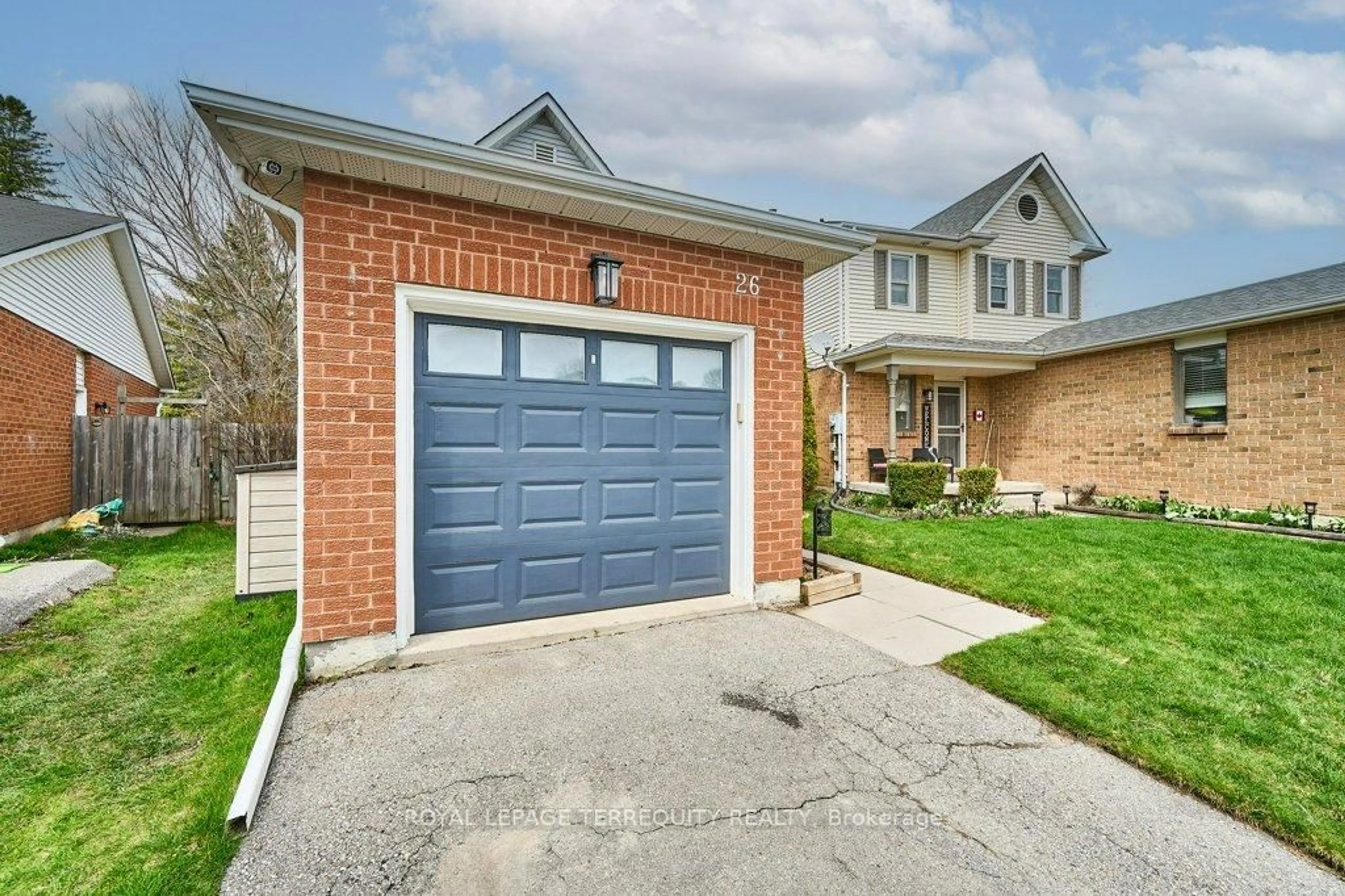 Home with brick exterior material, street for 26 Longwood Crt, Clarington Ontario L1E 1R8