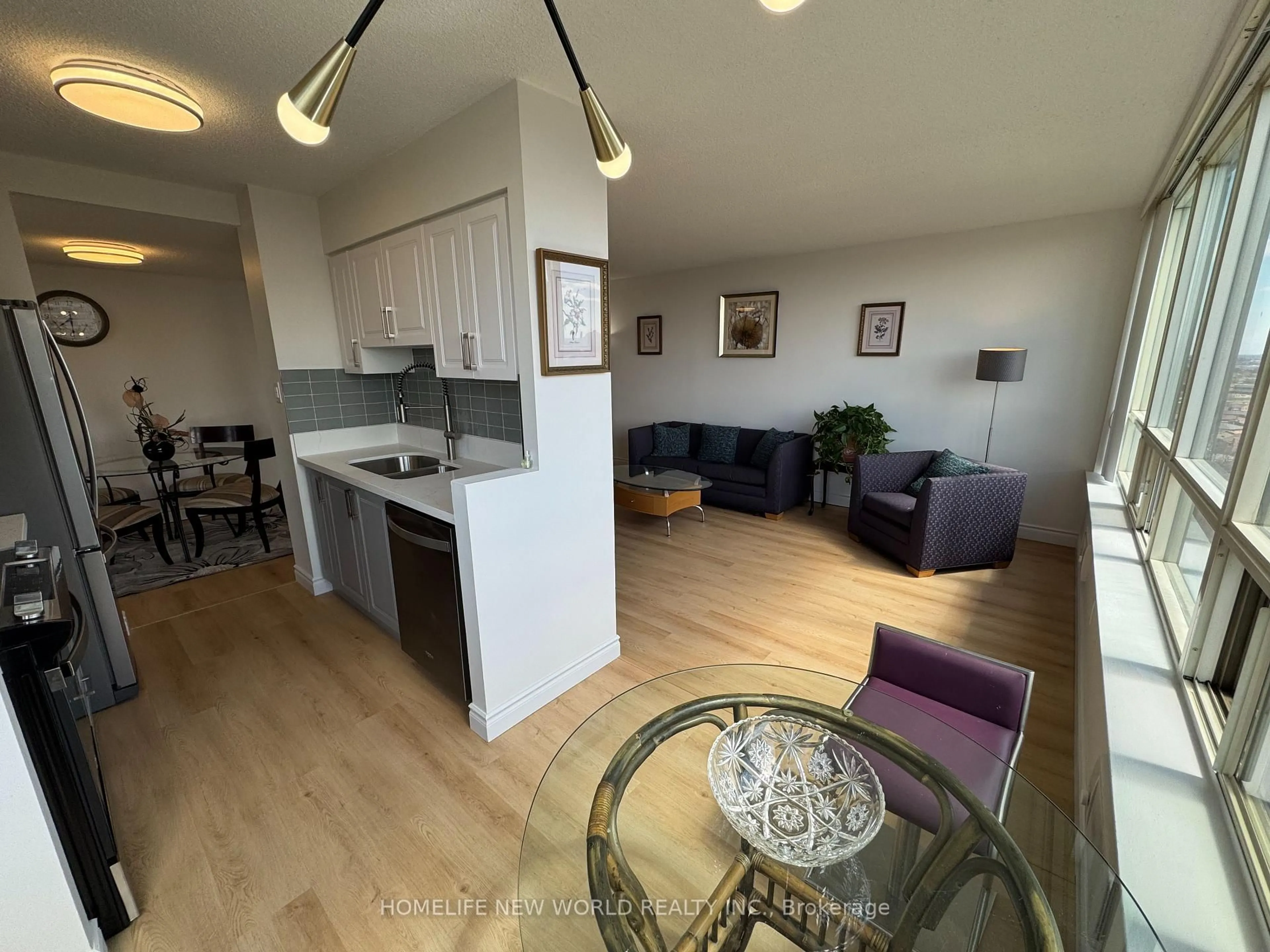 A pic of a room for 150 Alton Towers Circ #1403, Toronto Ontario M1V 4X7