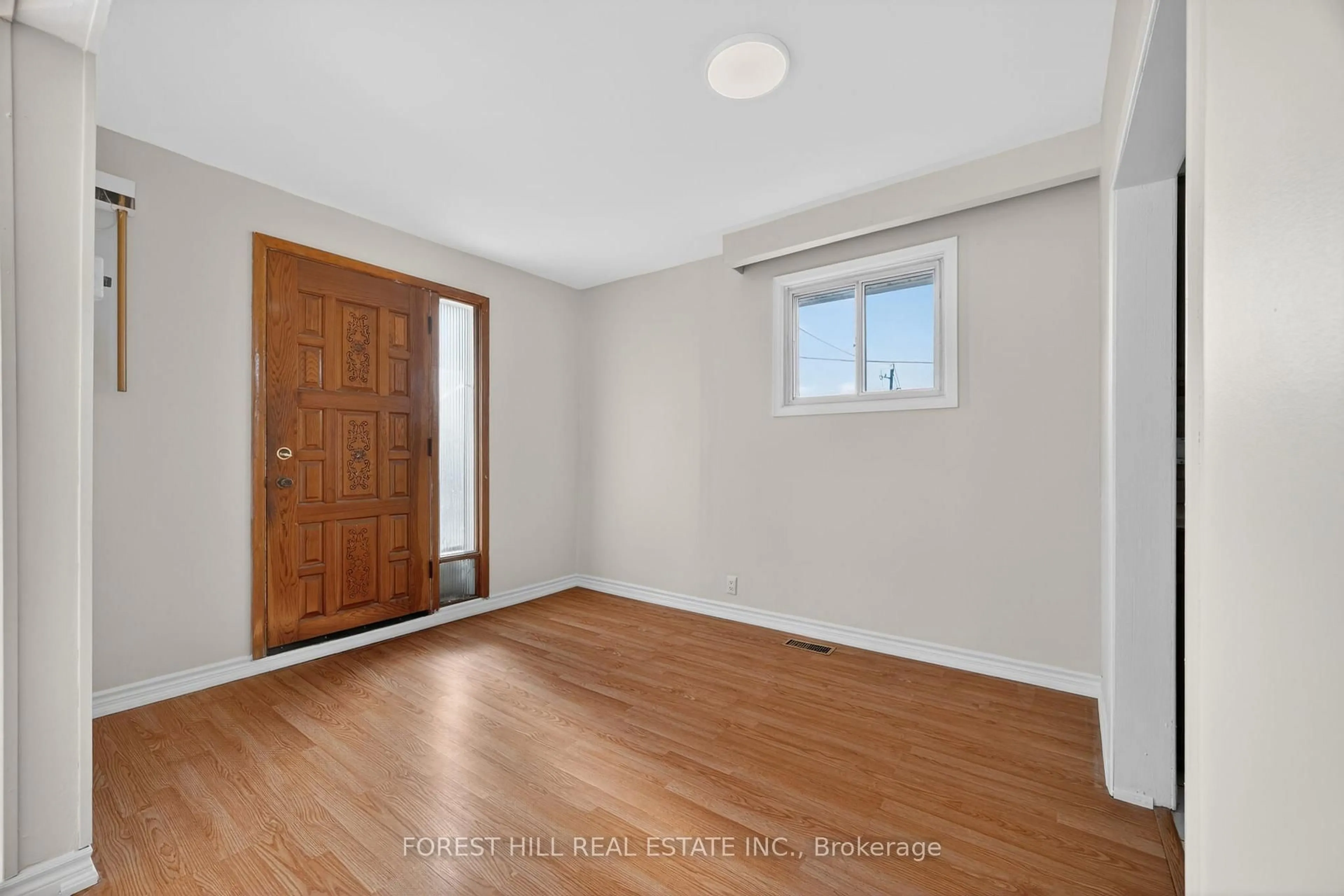 A pic of a room for 14 Stephenfrank Rd, Toronto Ontario M1P 3W3