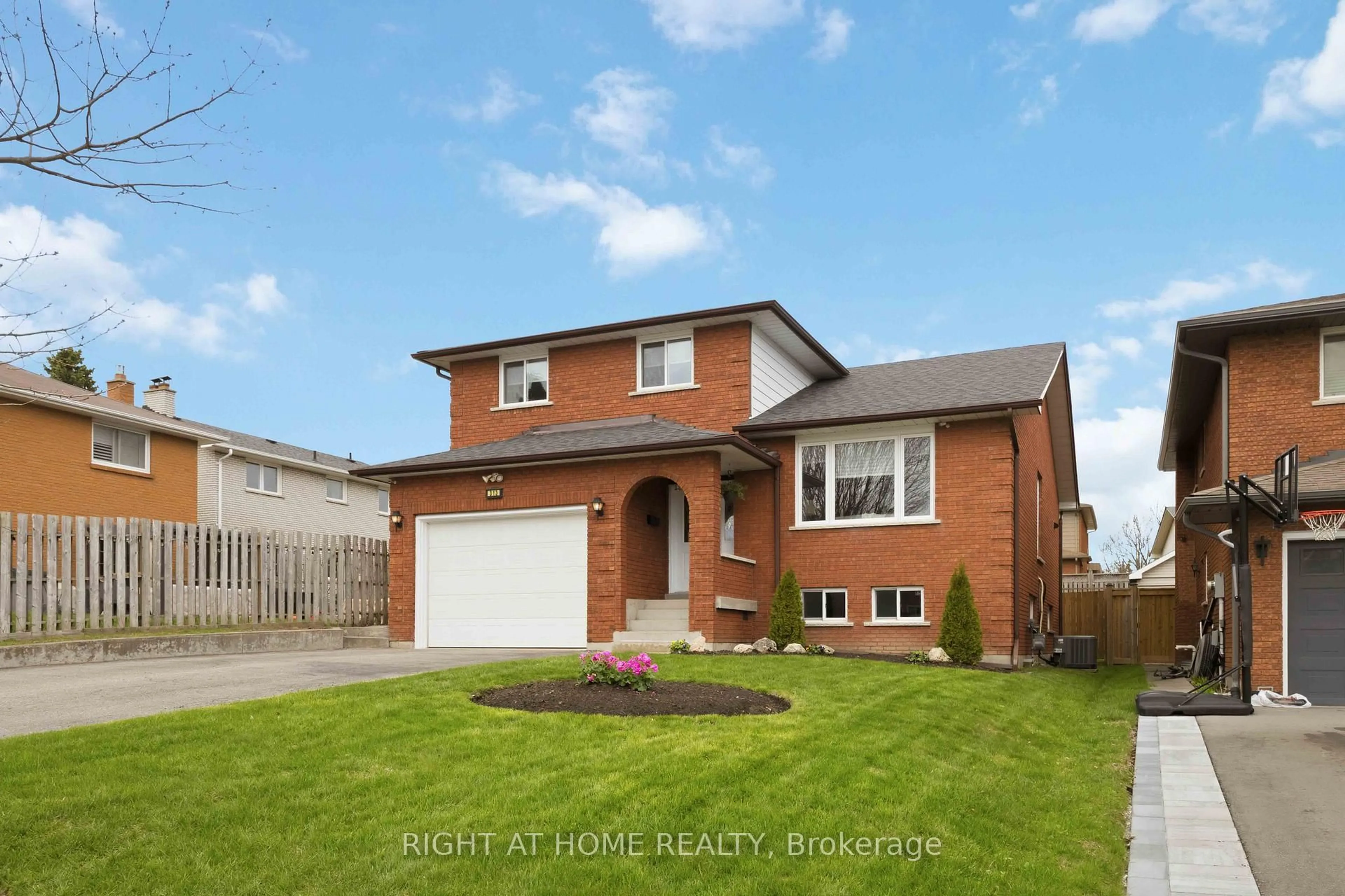 Home with brick exterior material, street for 313 Preston Dr, Oshawa Ontario L1J 6Y6