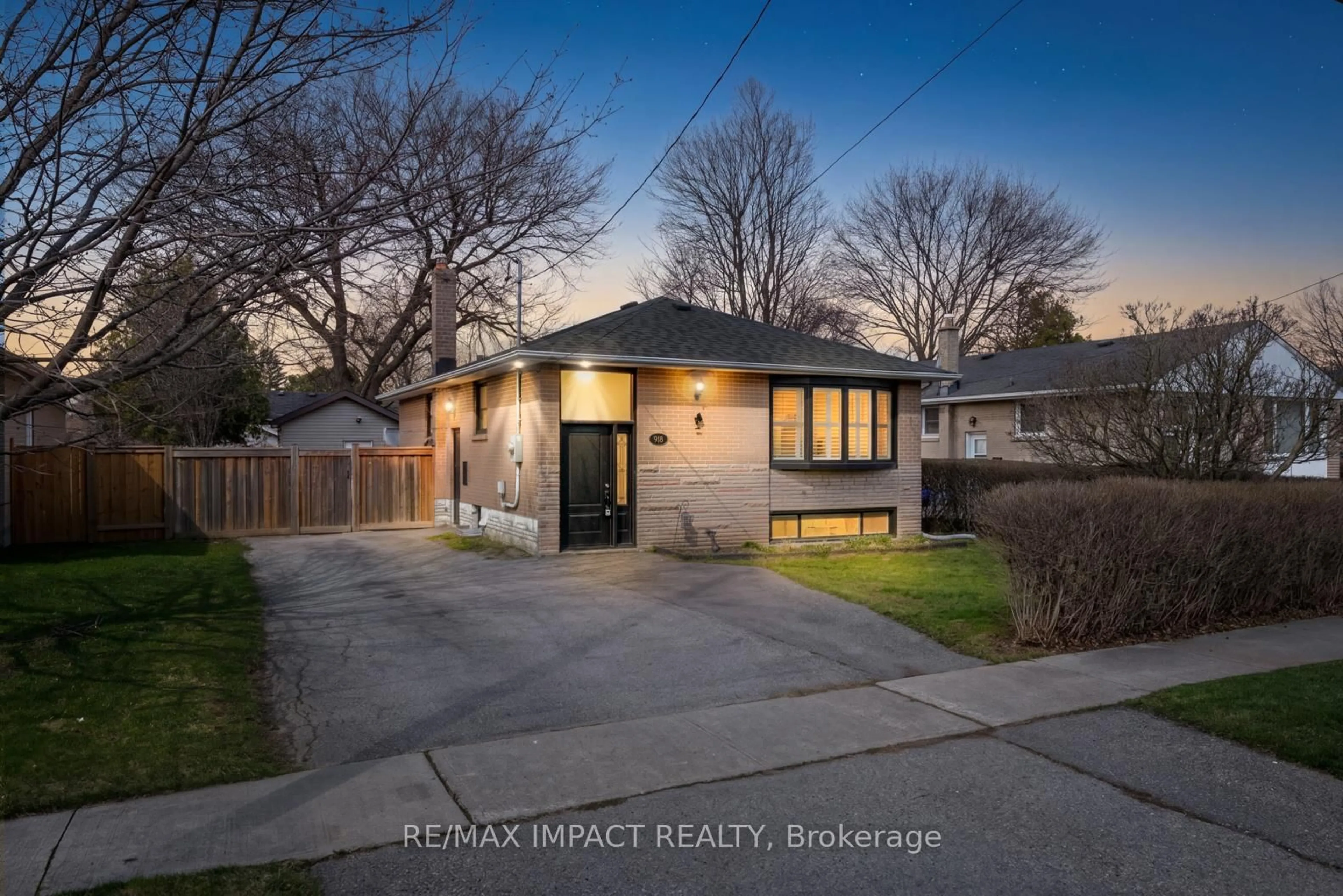 Home with brick exterior material, street for 918 McCullough Dr, Whitby Ontario L1N 1C6