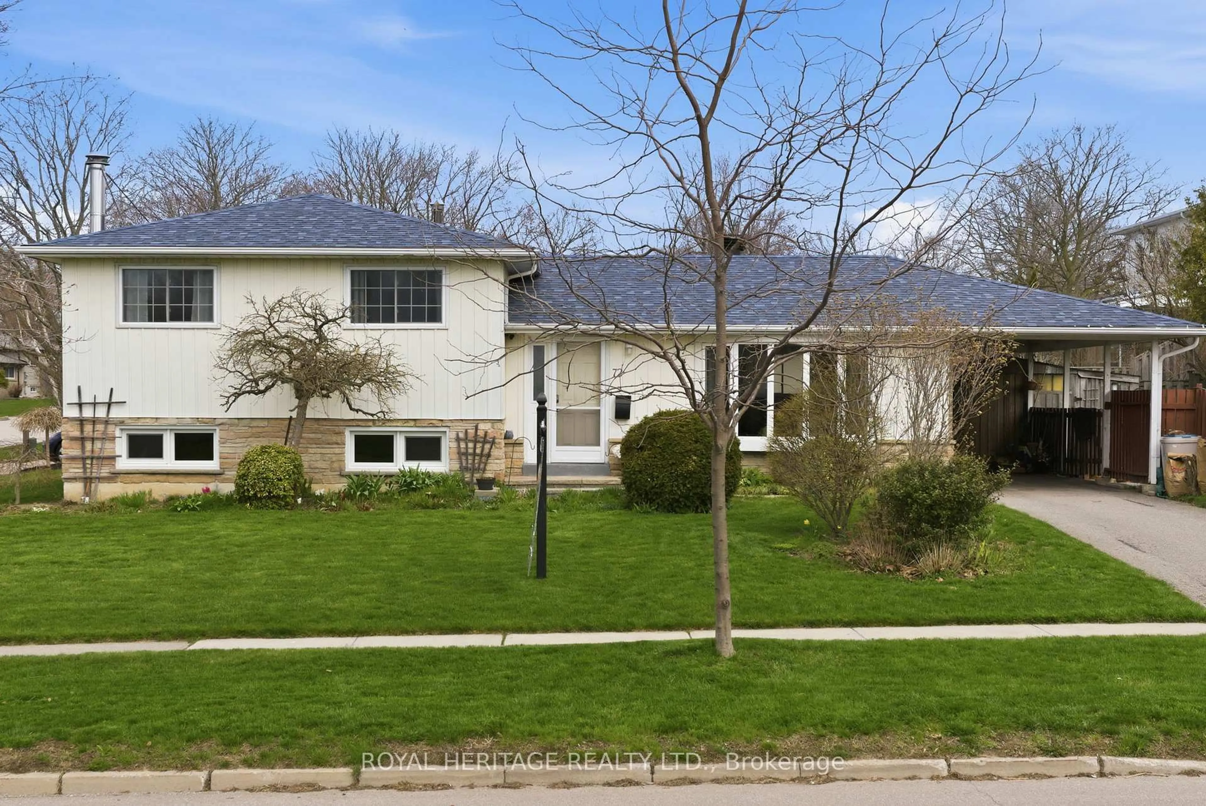 Home with vinyl exterior material, street for 72 Clover Ridge Dr, Ajax Ontario L1S 1G7