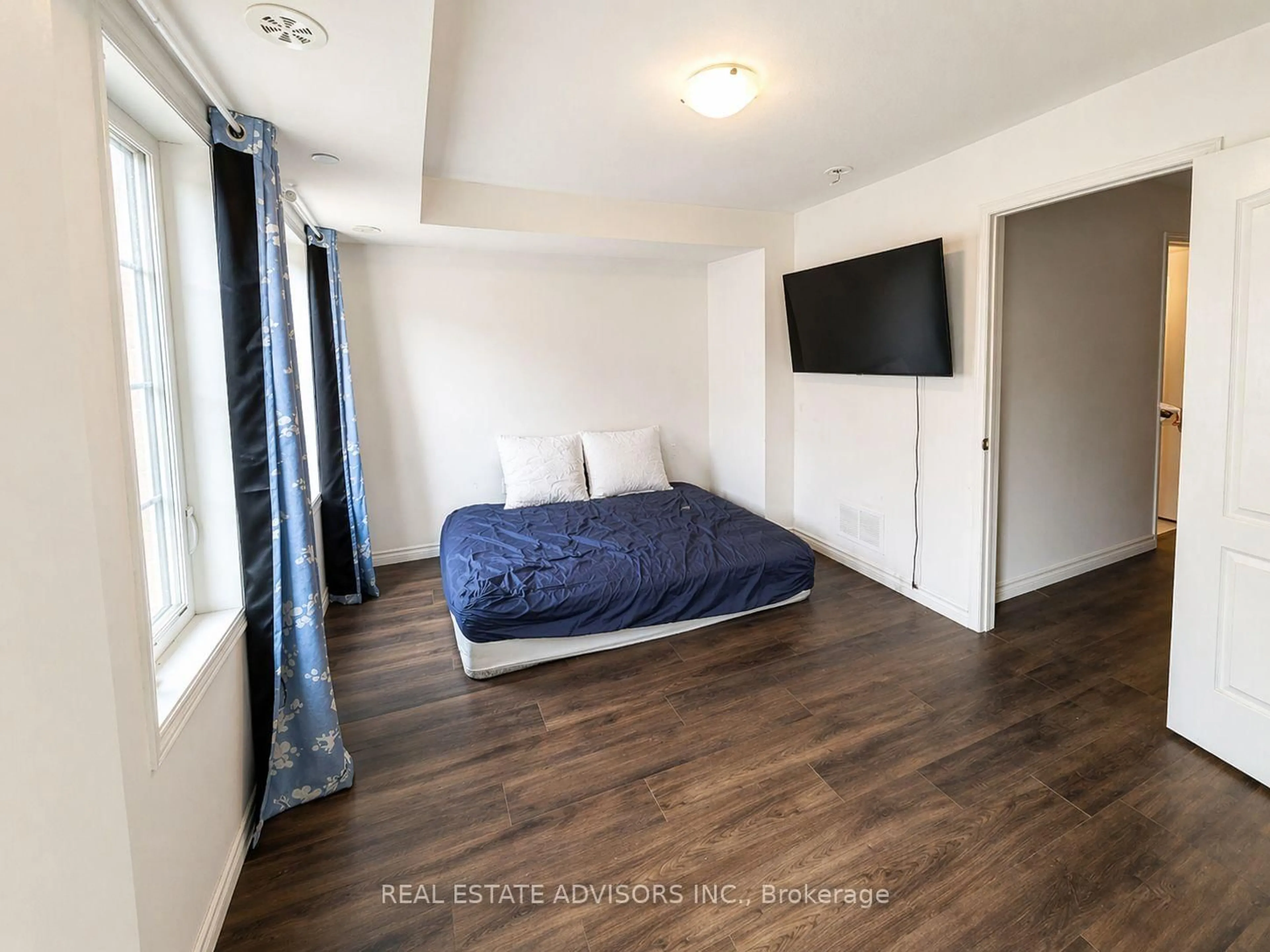 A pic of a room for 2696 Deputy Minister Path #169, Oshawa Ontario L1H 7K4