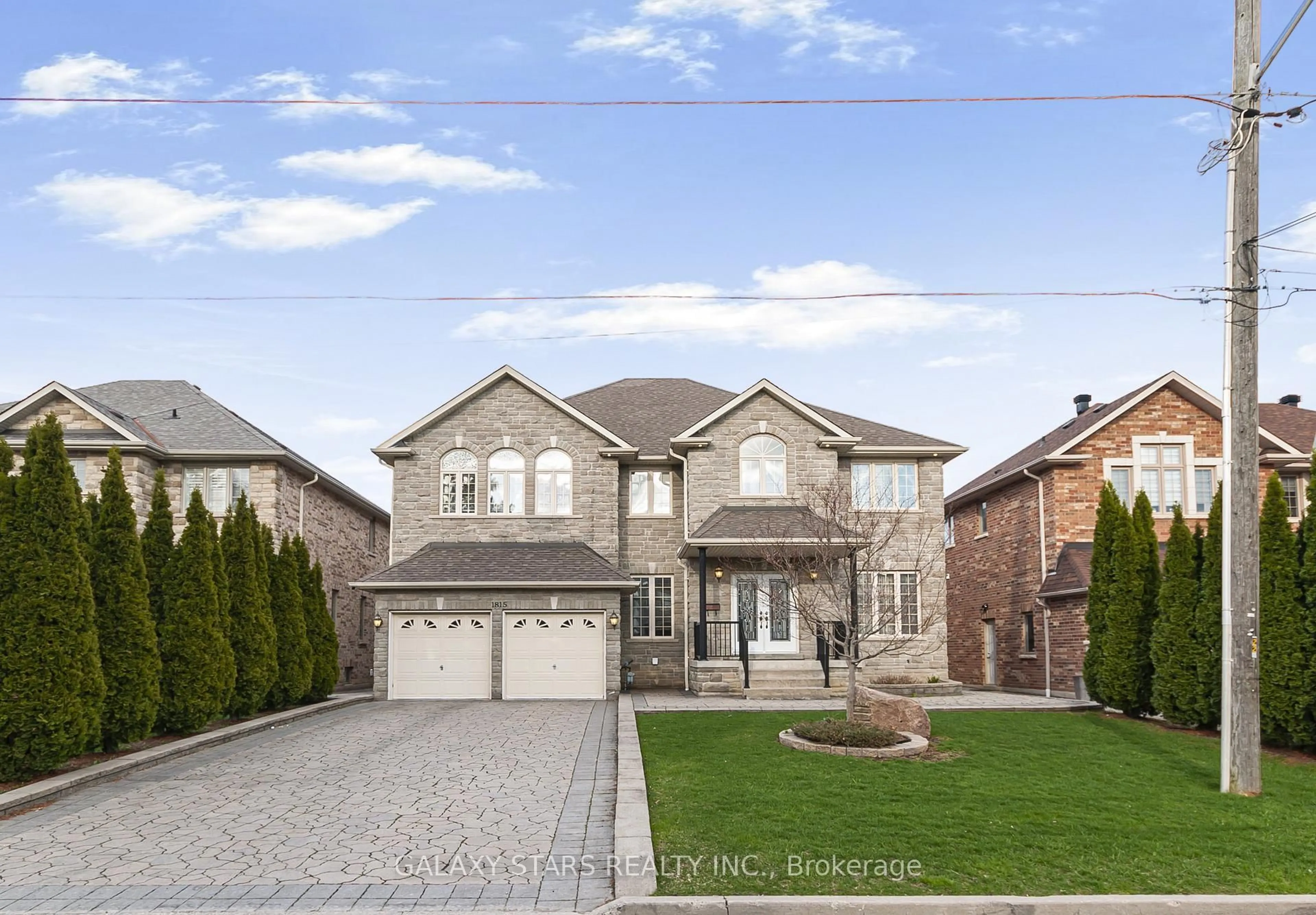 Home with brick exterior material, street for 1815 Woodview Ave, Pickering Ontario L1V 1L3