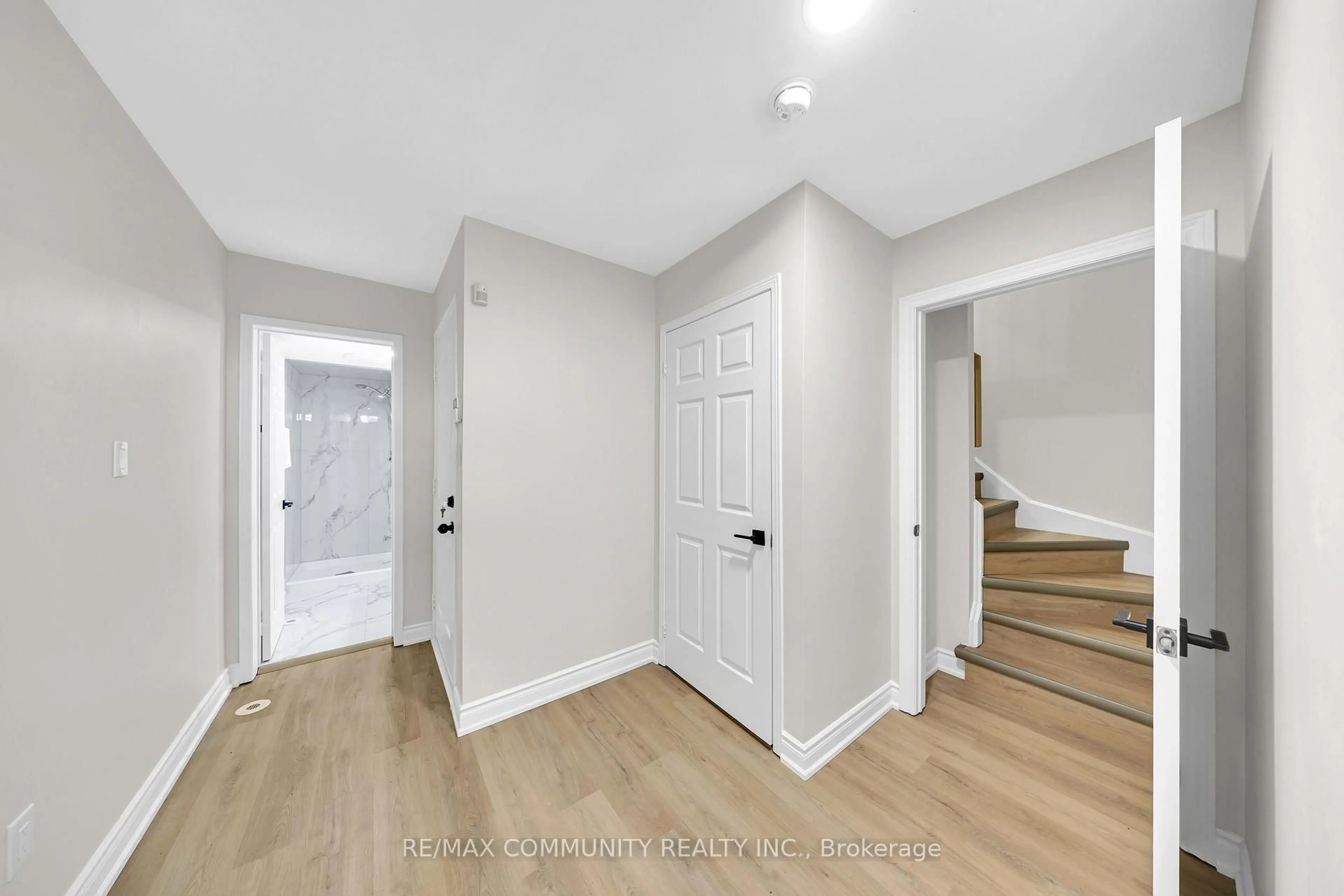Indoor entryway for 2758 Eglinton Ave #68, Toronto Ontario M1J 3P3