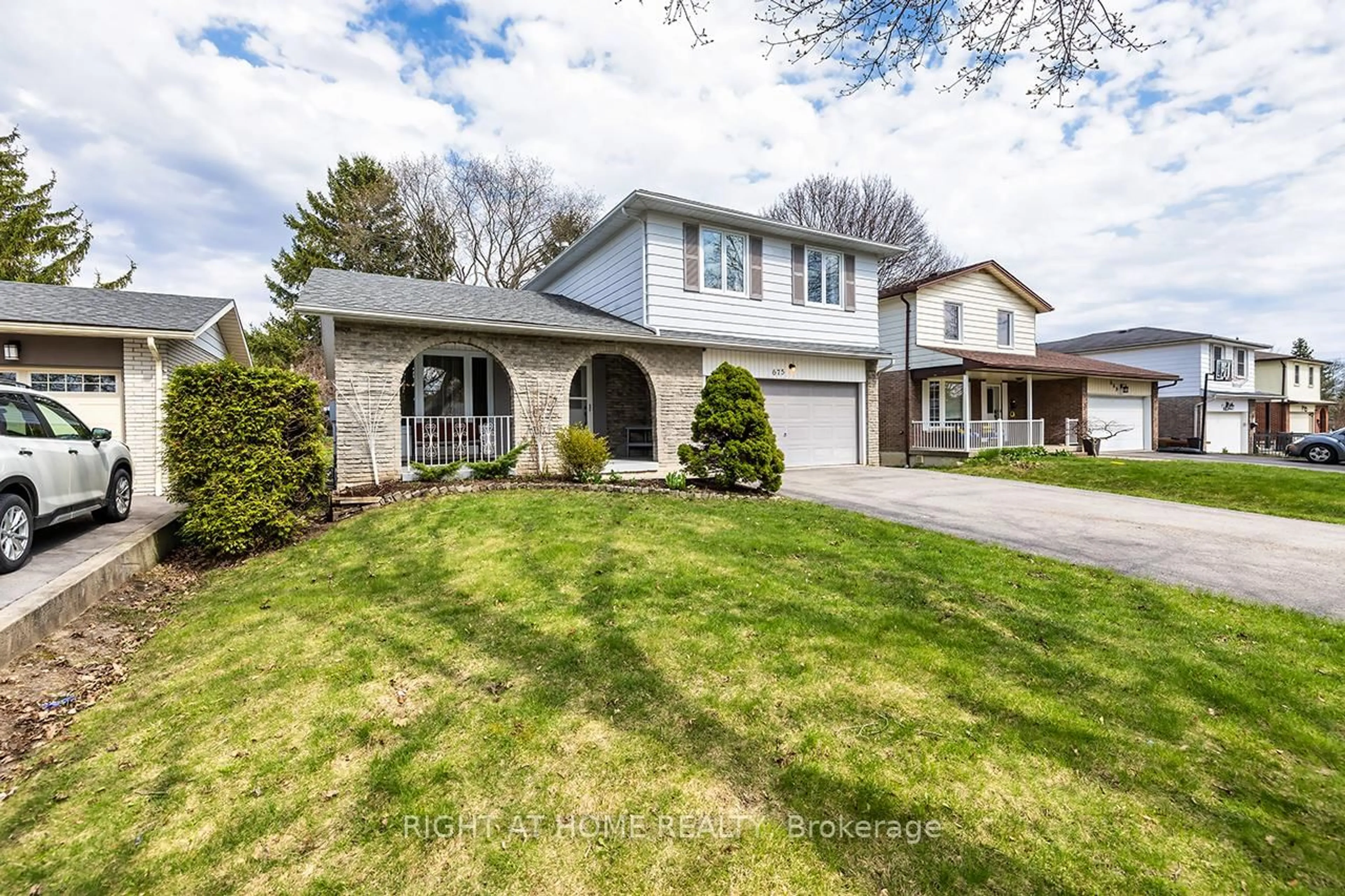 Home with brick exterior material, street for 675 Waverly St, Oshawa Ontario L1J 6C1