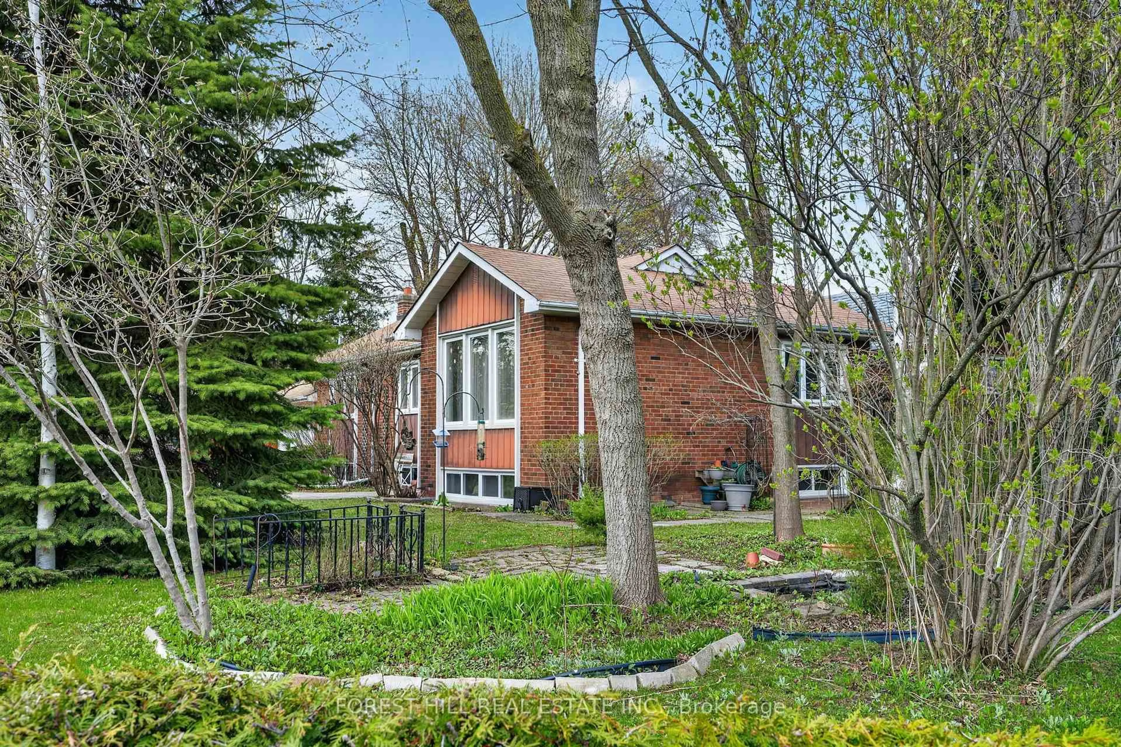 Home with brick exterior material, street for 1 Claudius Gate, Toronto Ontario M1R 3N7