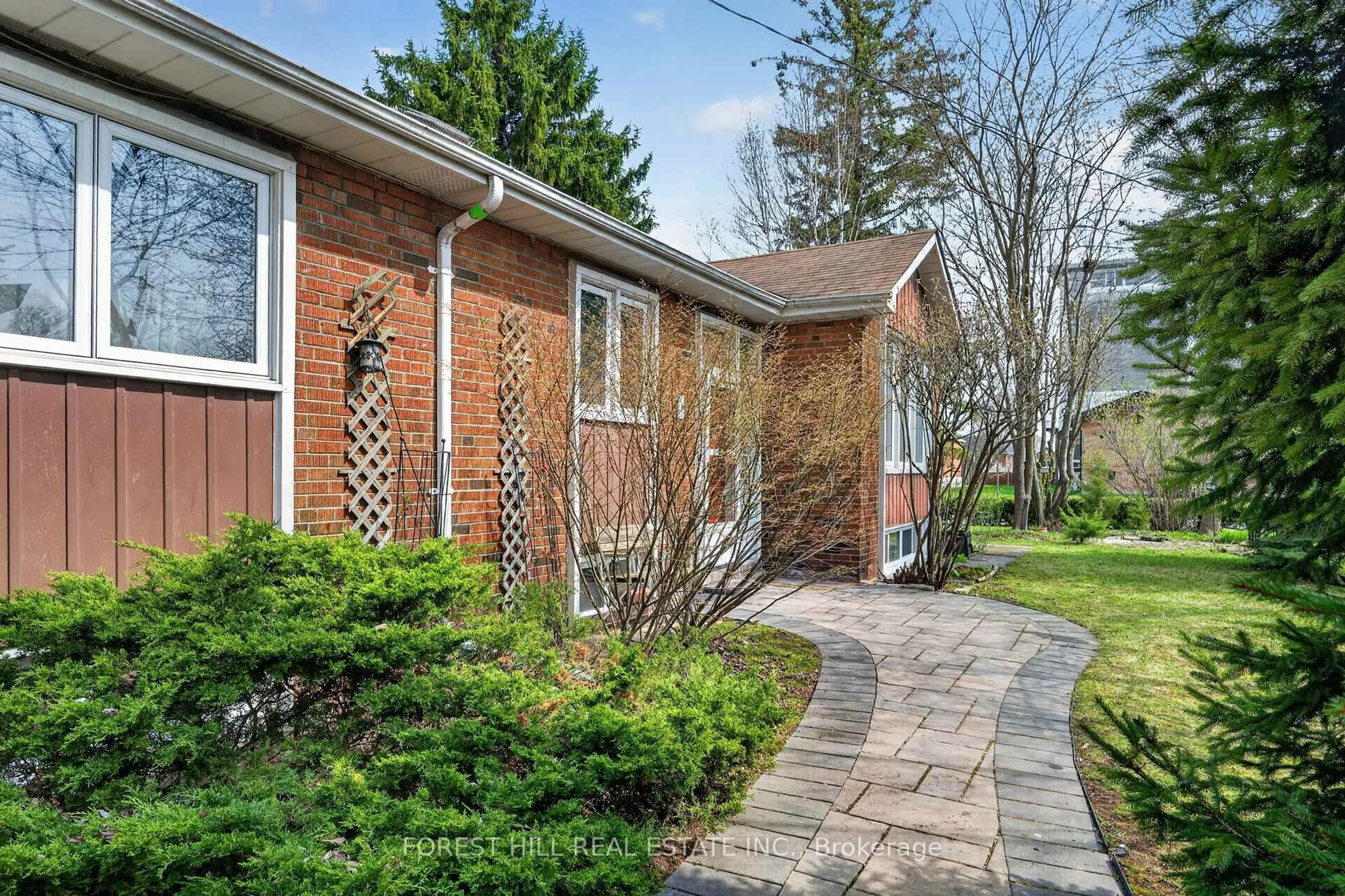 Home with brick exterior material, street for 1 Claudius Gate, Toronto Ontario M1R 3N7