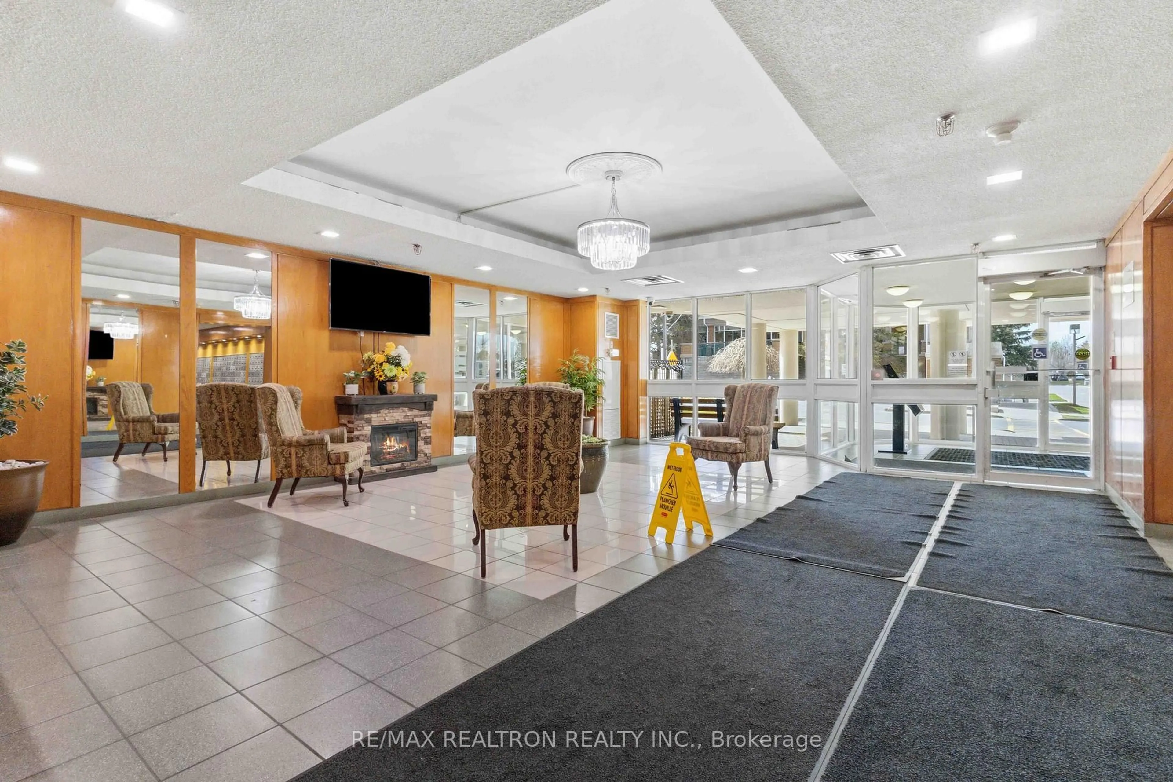 Lobby for 410 McLevin Ave #508, Toronto Ontario M1B 5J5