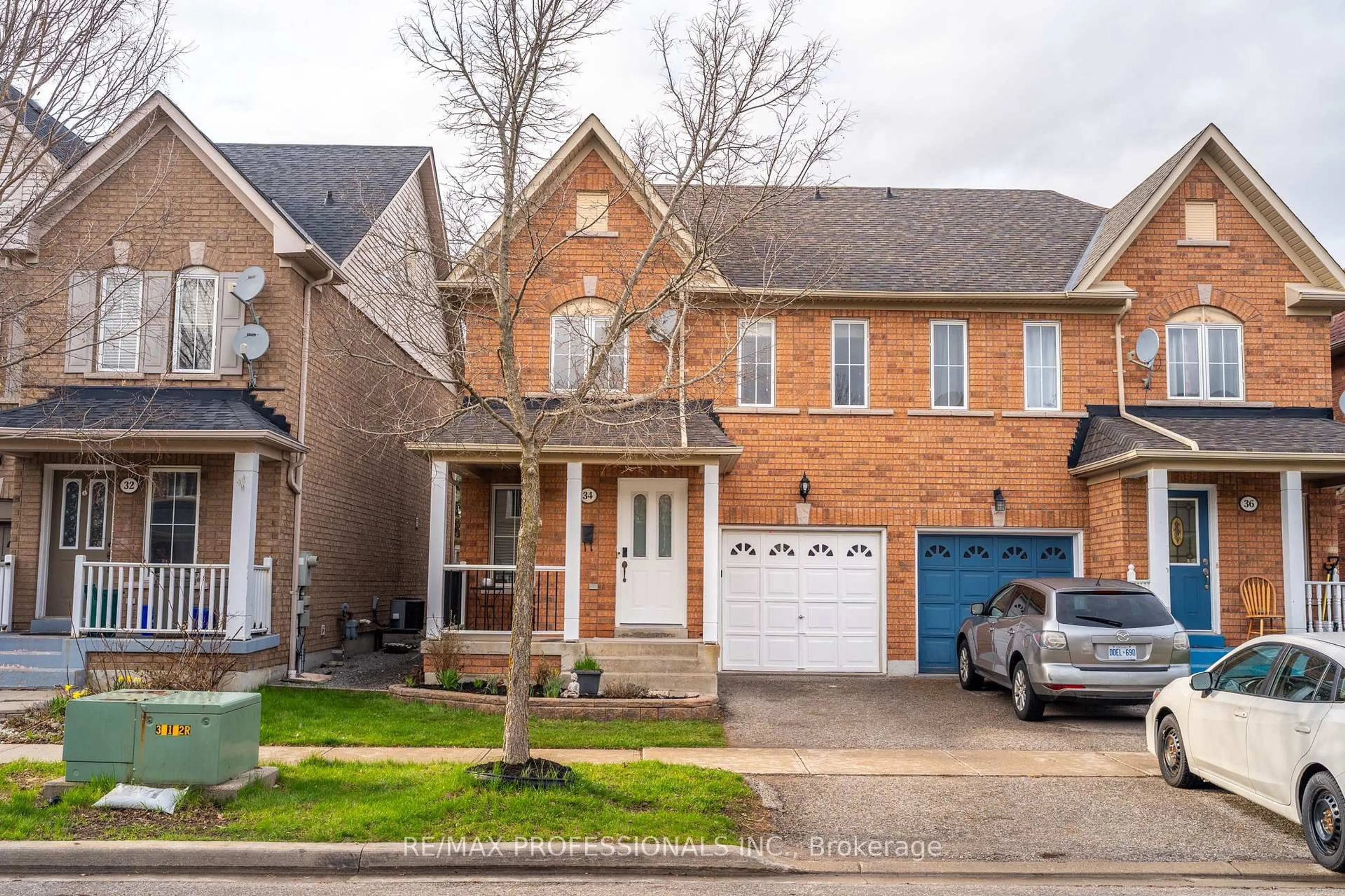Home with brick exterior material, street for 34 Tansley Cres, Ajax Ontario L1Z 1Y5