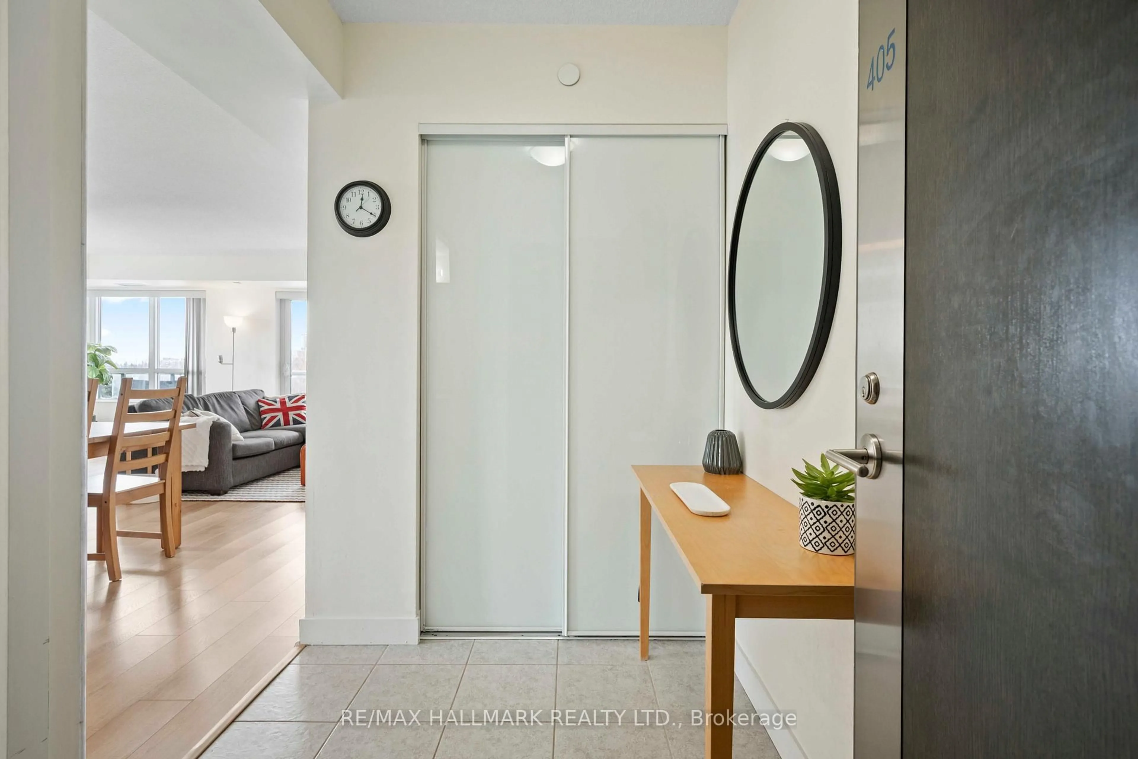 Indoor entryway for 1346 Danforth Rd #405, Toronto Ontario M1J 0A9