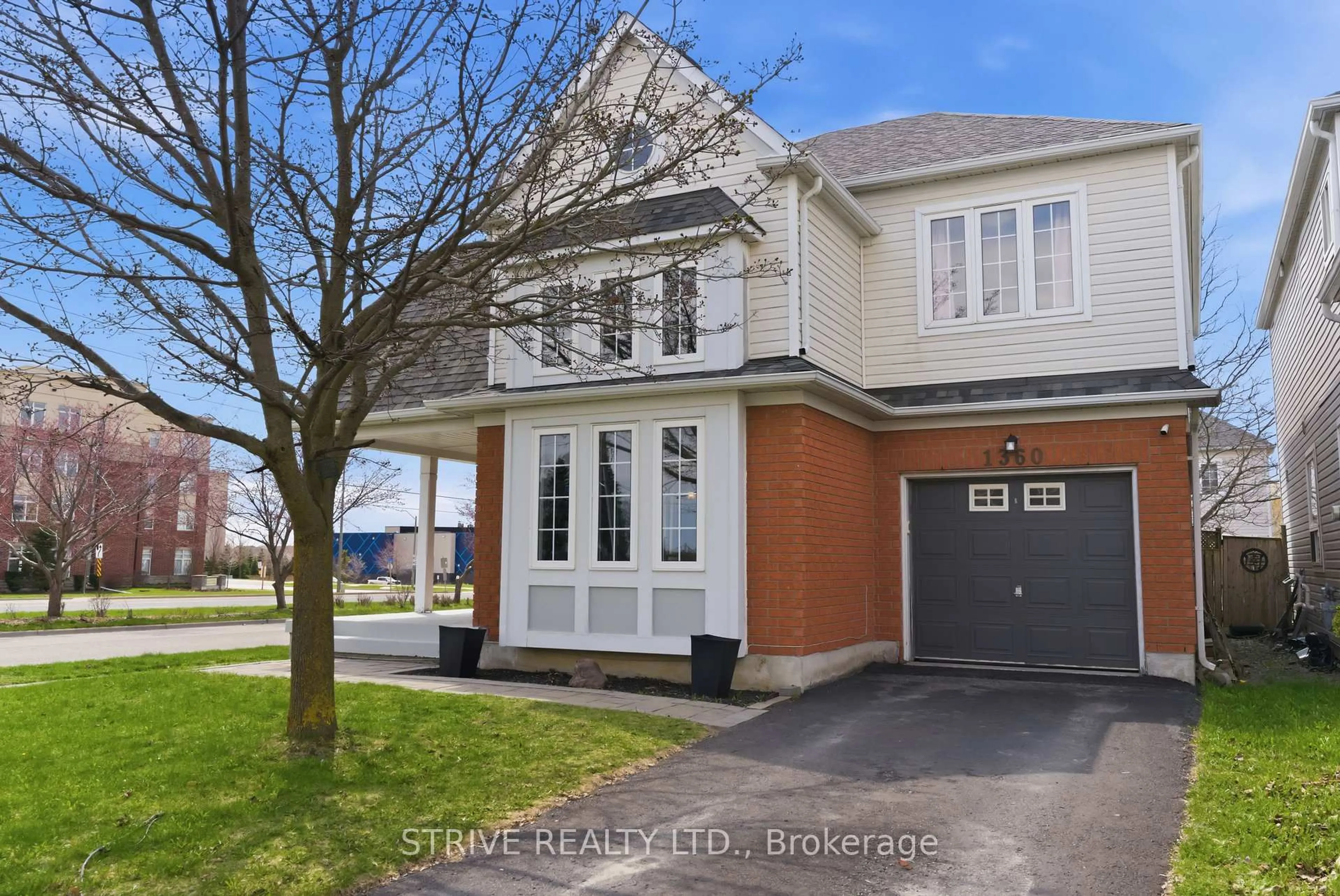 Unknown for 1360 Dumont St, Oshawa Ontario L1K 2V3