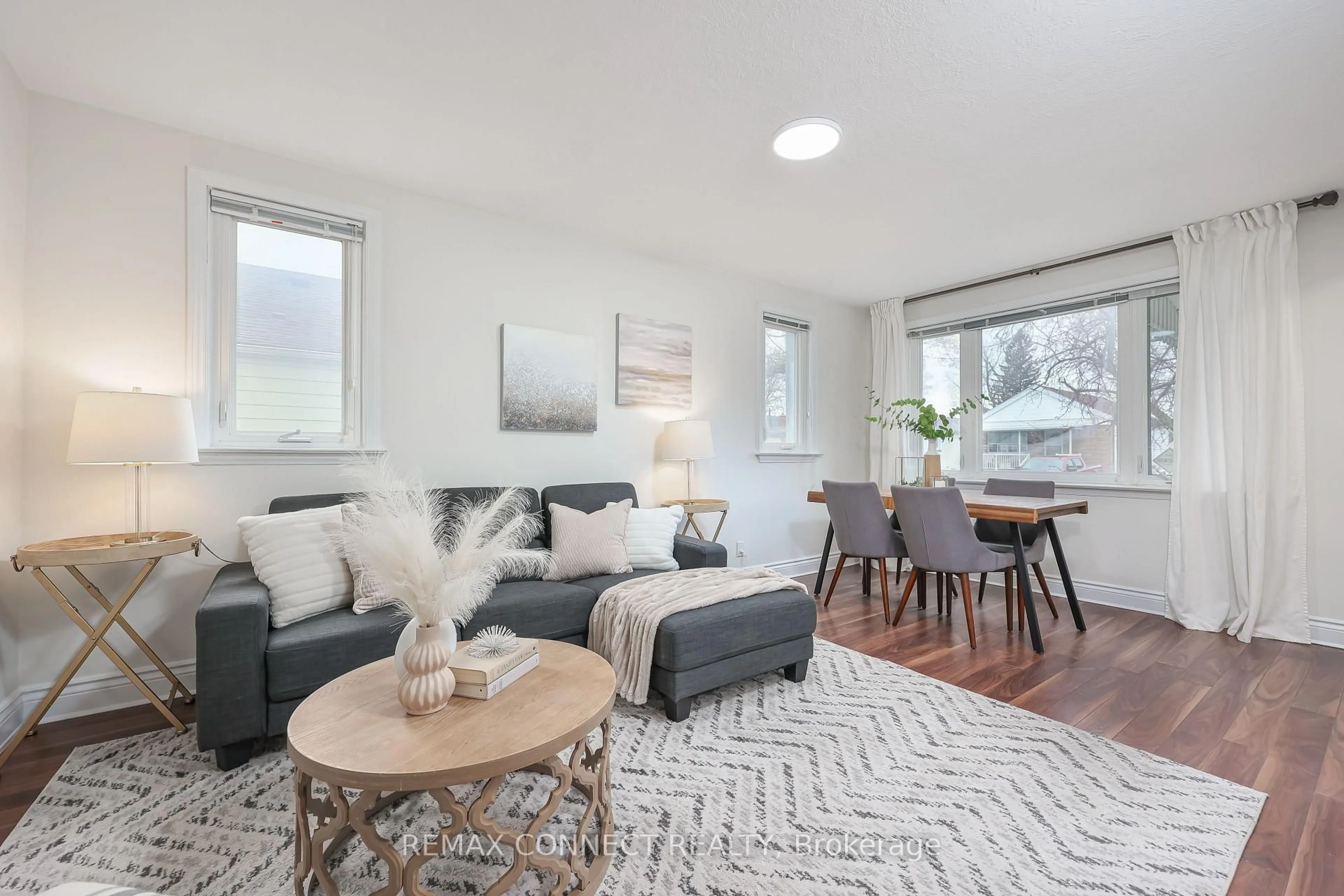 Living room with furniture, unknown for 101 Phillip Ave, Toronto Ontario M1N 3R3