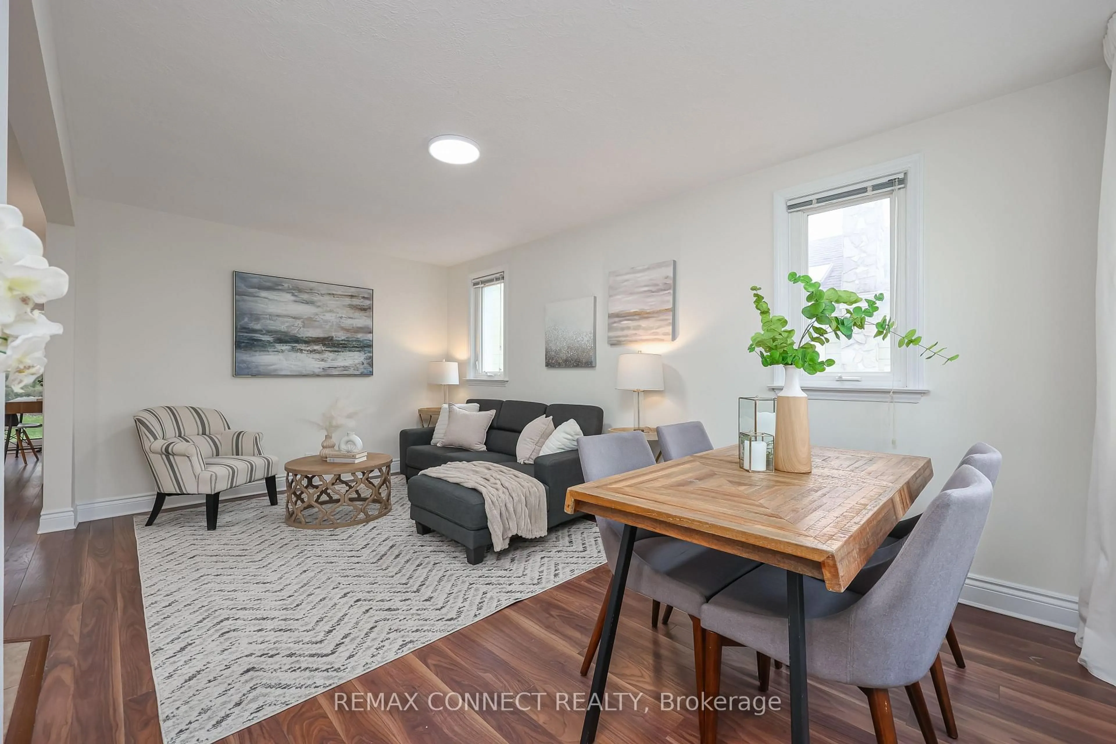 Living room with furniture, unknown for 101 Phillip Ave, Toronto Ontario M1N 3R3