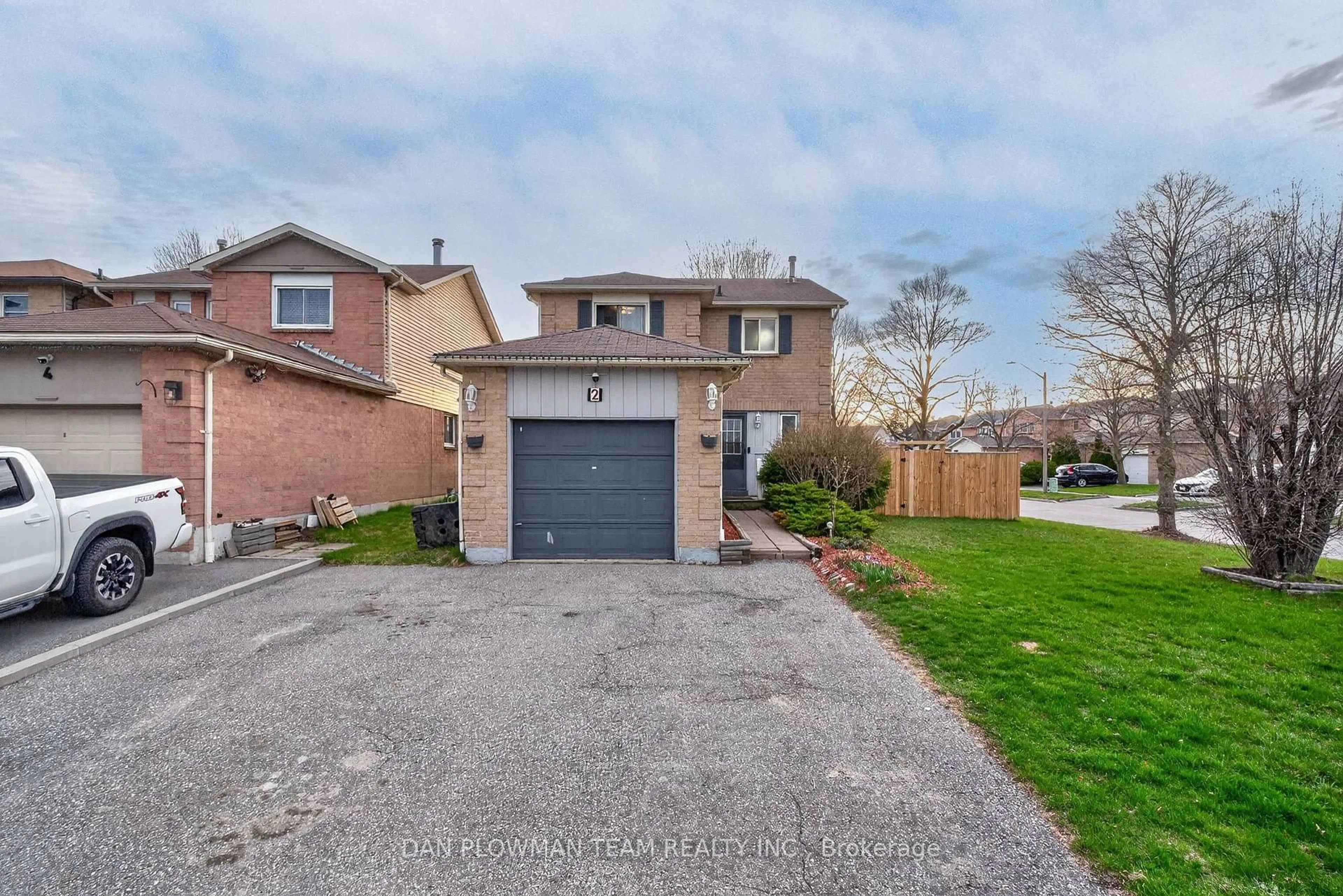 A pic from outside/outdoor area/front of a property/back of a property/a pic from drone, street for 2 Allard Ave, Ajax Ontario L1Z 1A1