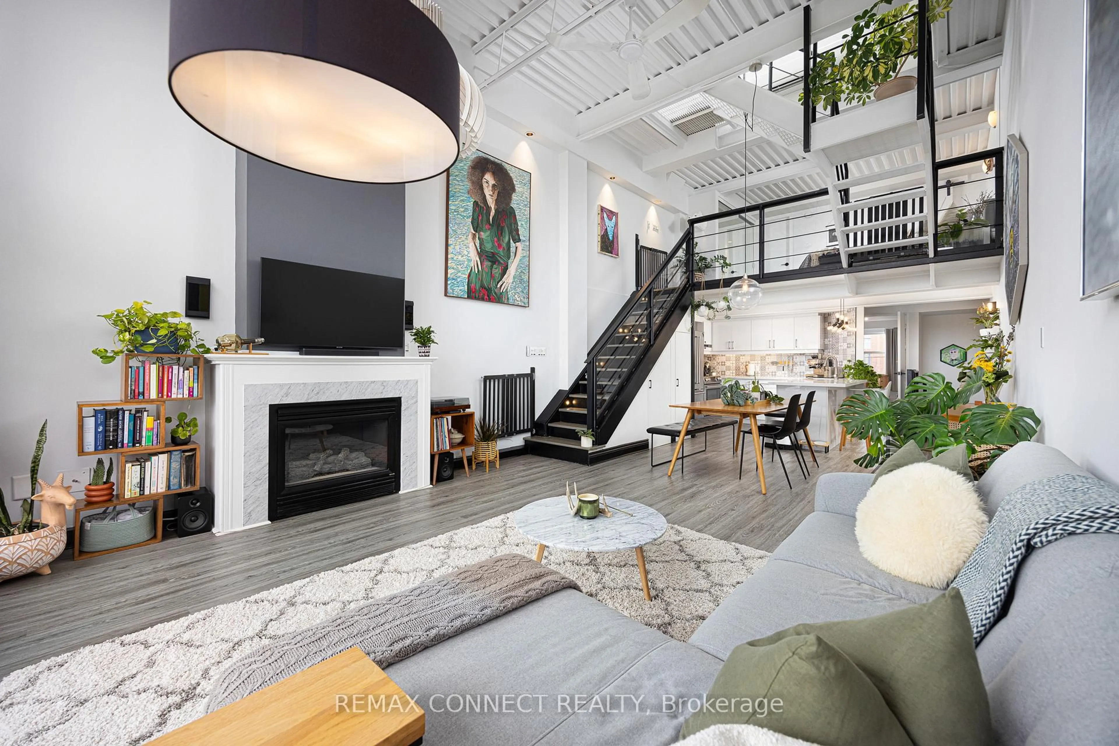 Living room with furniture, unknown for 517 Kingston Rd #4, Toronto Ontario M4L 1V5