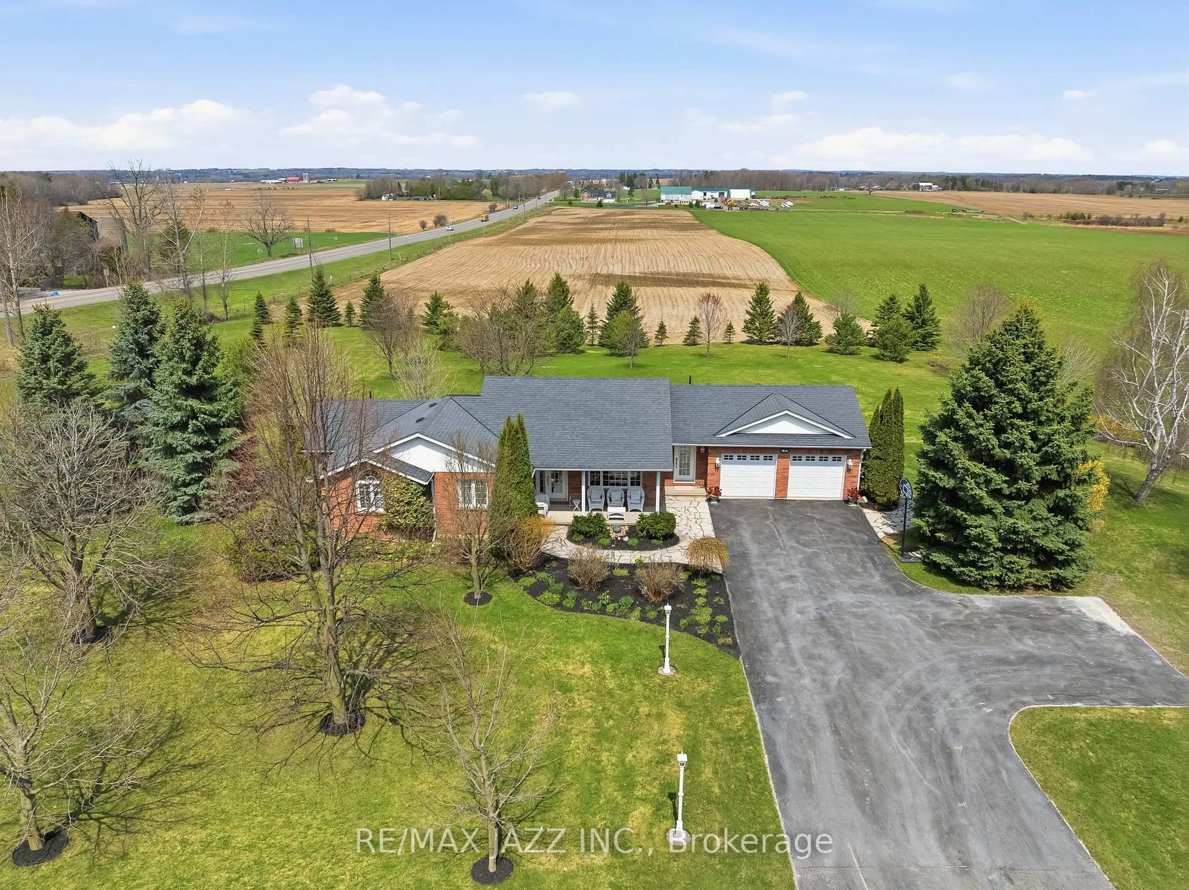 A pic from outside/outdoor area/front of a property/back of a property/a pic from drone, unknown for 1201 Scugog 2 Line, Scugog Ontario L9L 1B3