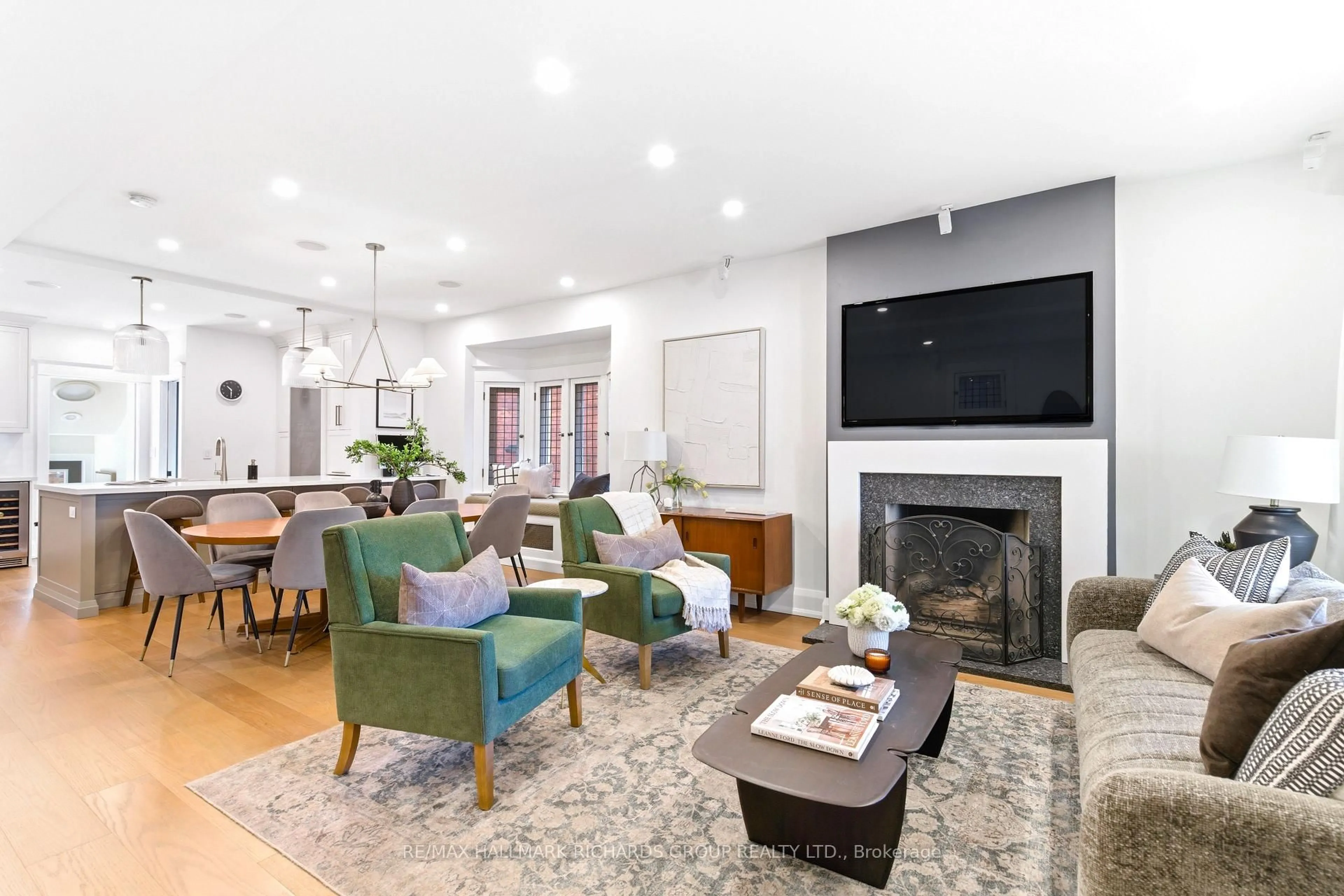 Living room with furniture, unknown for 215 Wineva Ave, Toronto Ontario M4E 2T5