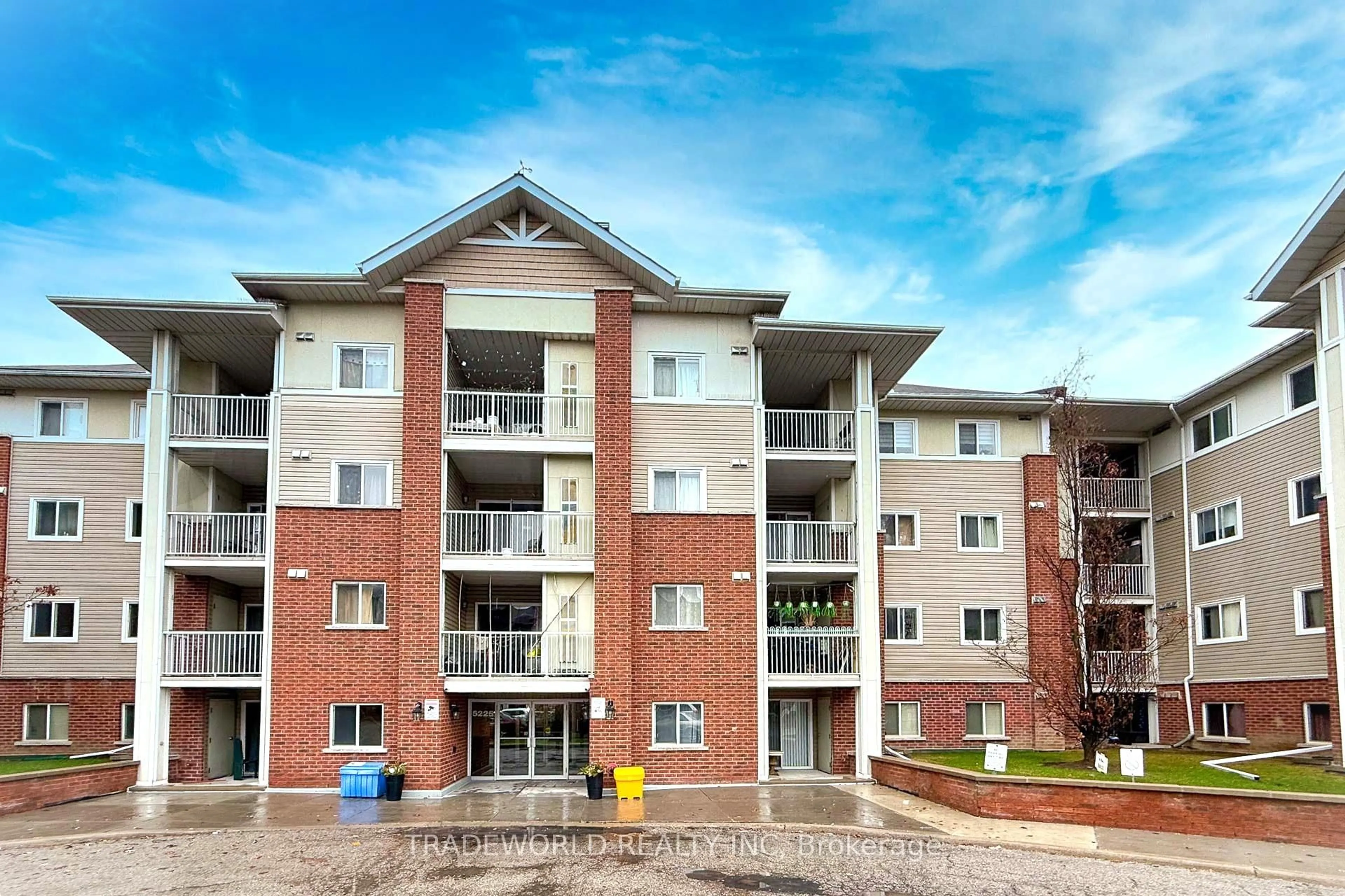 Unknown for 5225 Finch Ave #201, Toronto Ontario M1S 5W8