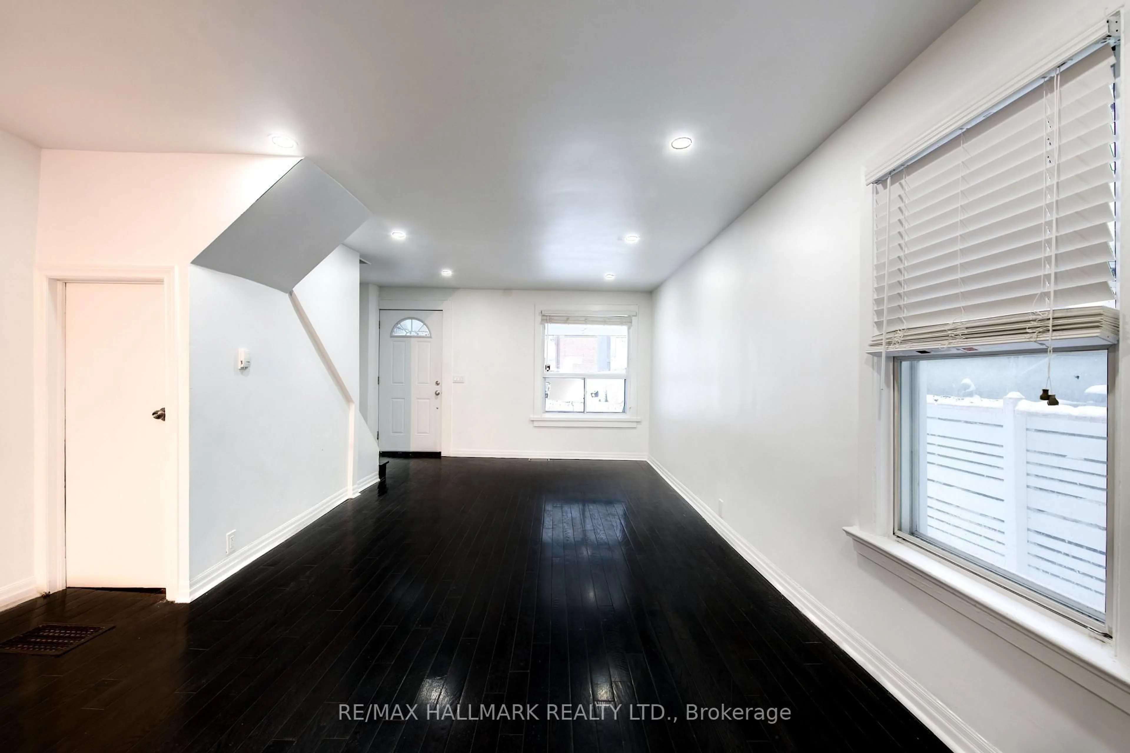 A pic of a room for 106 Willow Ave, Toronto Ontario M4E 3K3