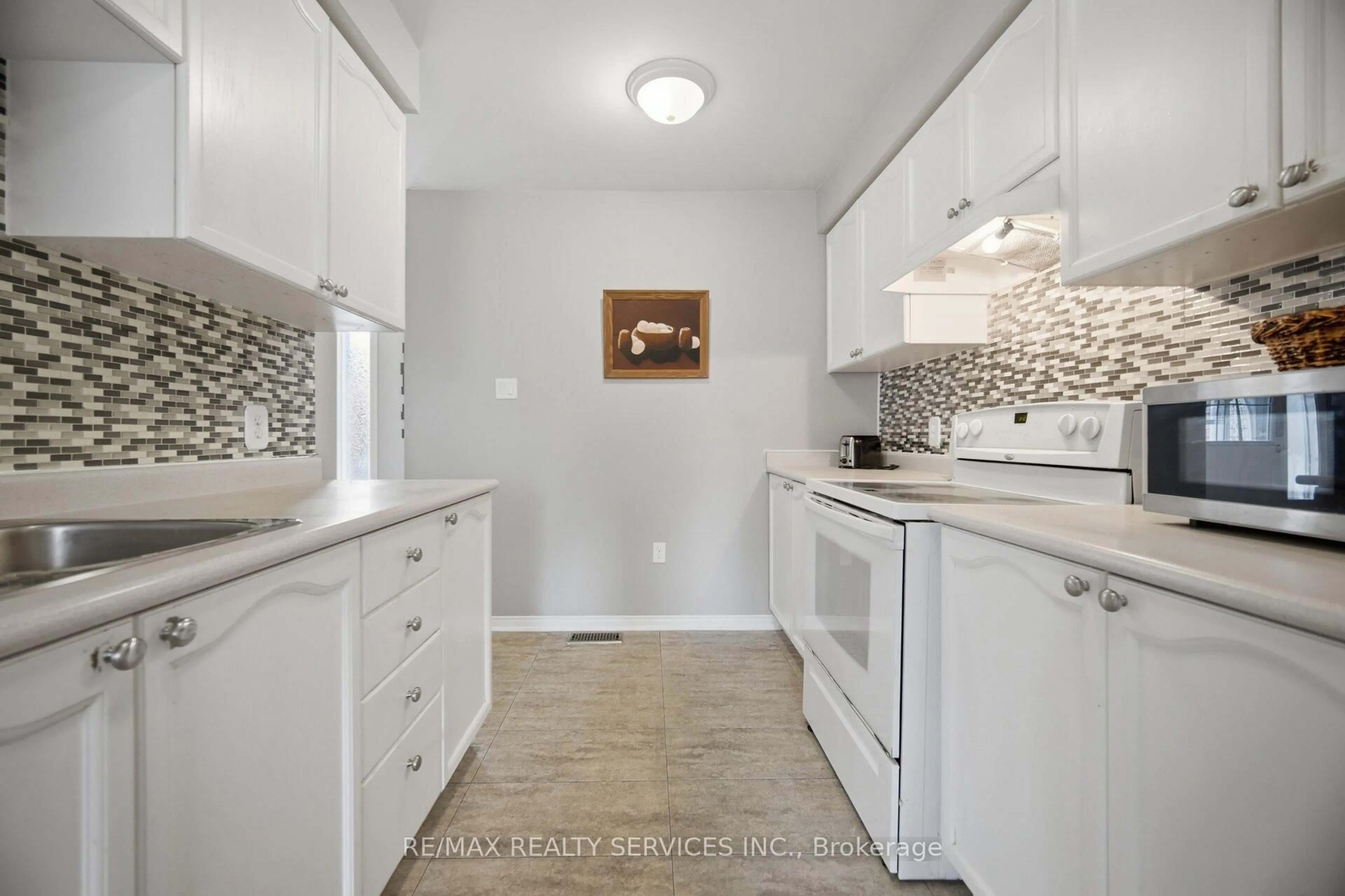 Unknown for 59 Fry Cres, Clarington Ontario L1C 4Y3