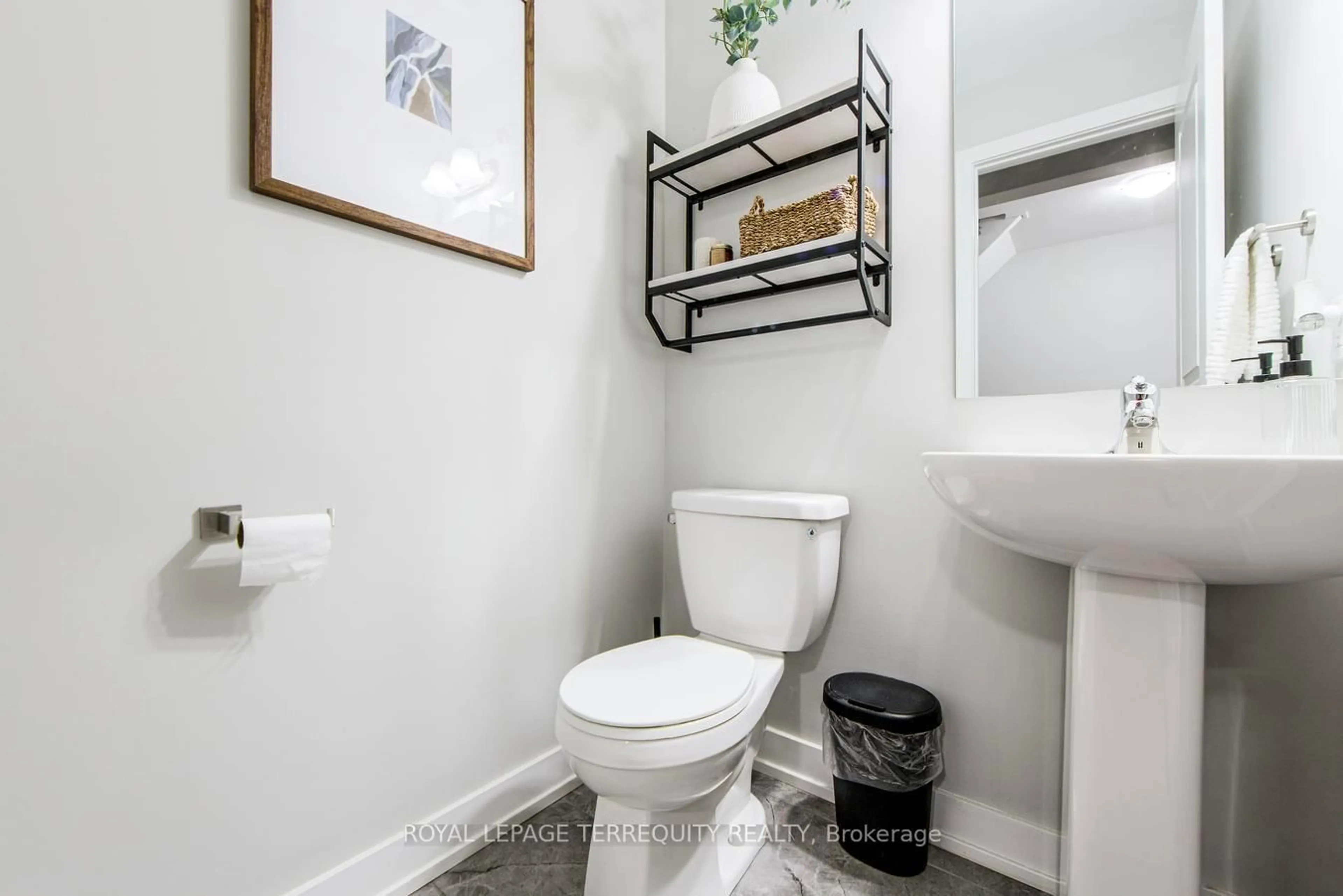 Standard bathroom, ceramic/tile floor for 19 Assunta Lane, Clarington Ontario L1C 7H3