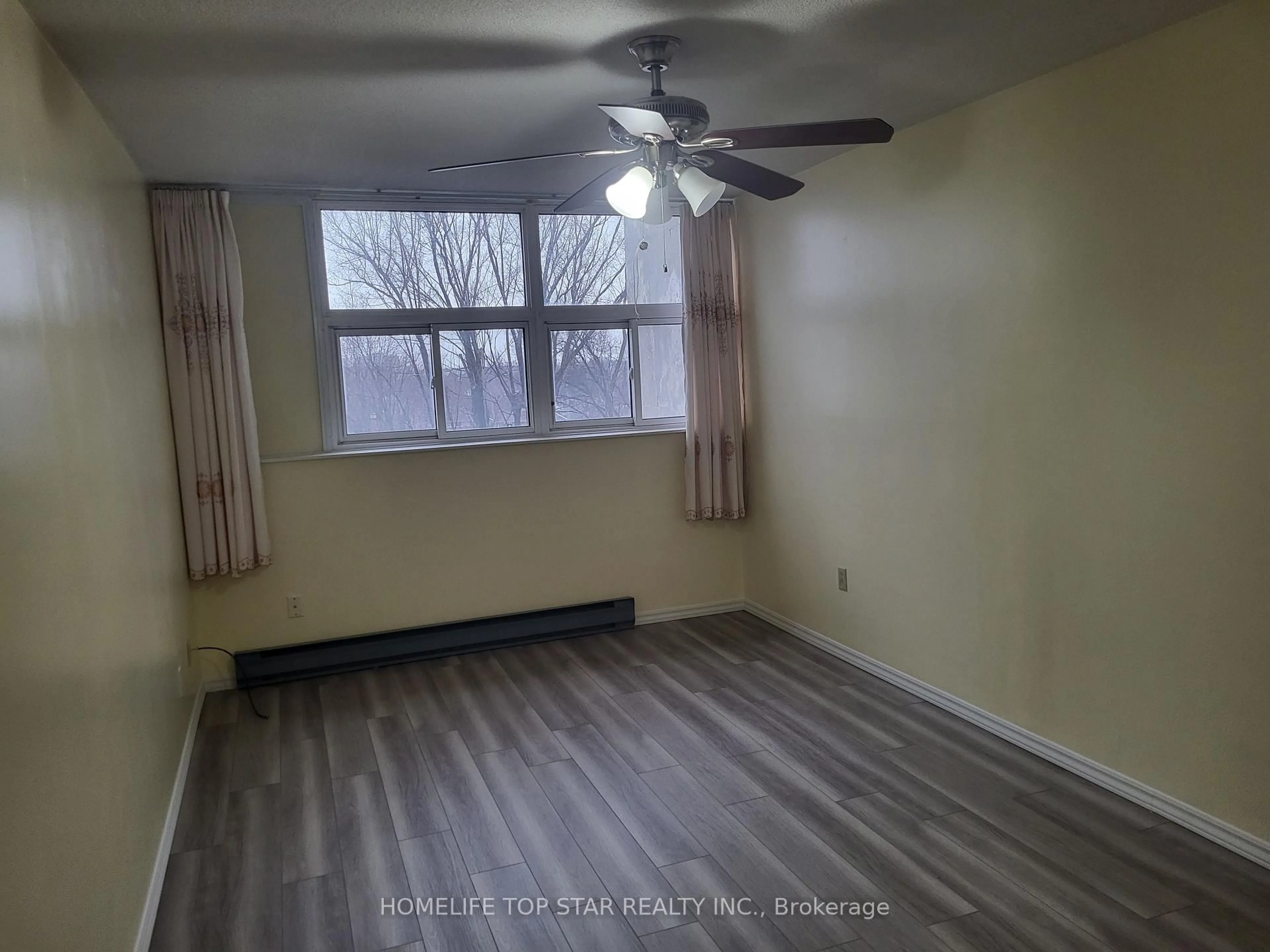 A pic of a room for 3765 Sheppard Ave #204, Toronto Ontario M1T 3R7