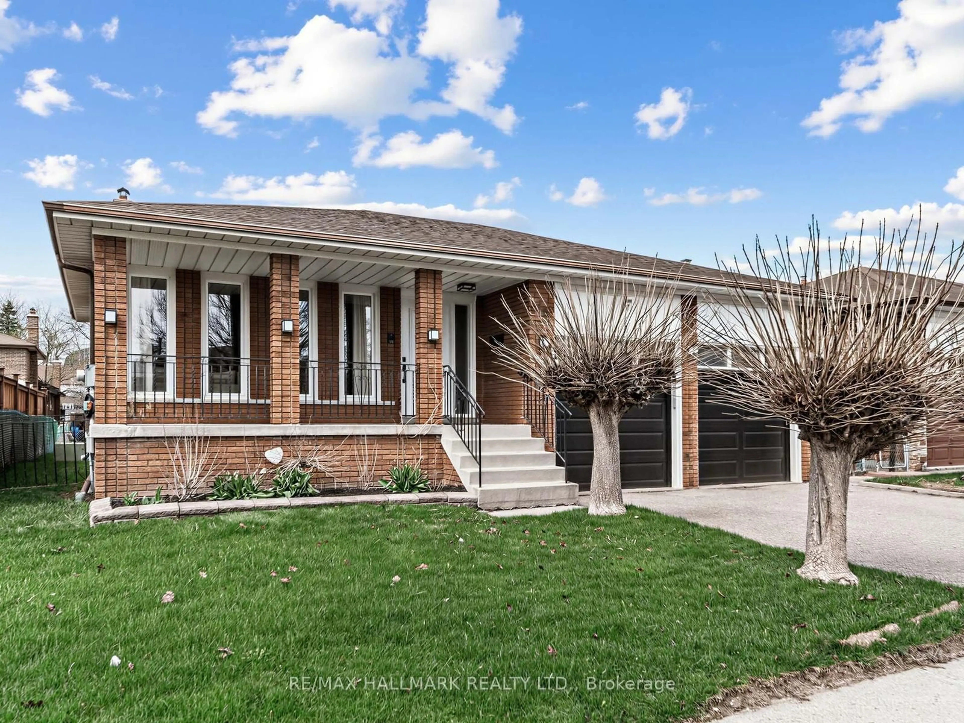 Home with brick exterior material, street for 51 Lambeth Sq, Toronto Ontario M1W 3B3