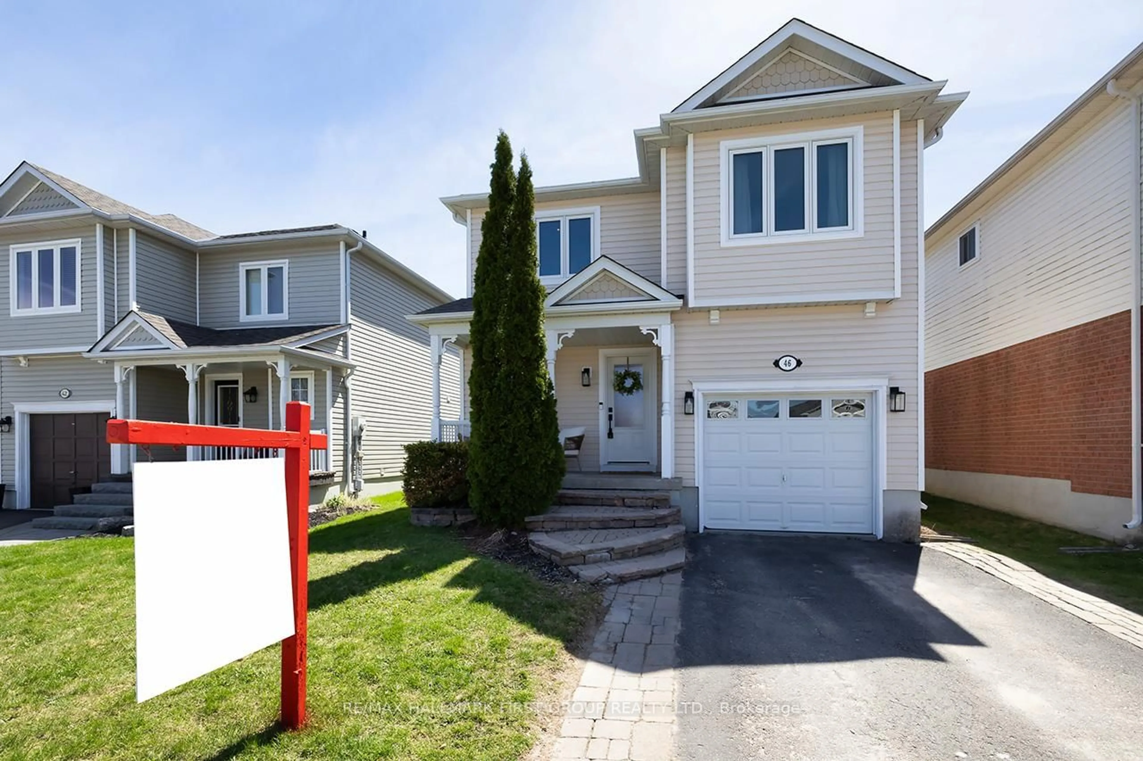 Home with vinyl exterior material, street for 46 Steinway Dr, Scugog Ontario L9L 1V3