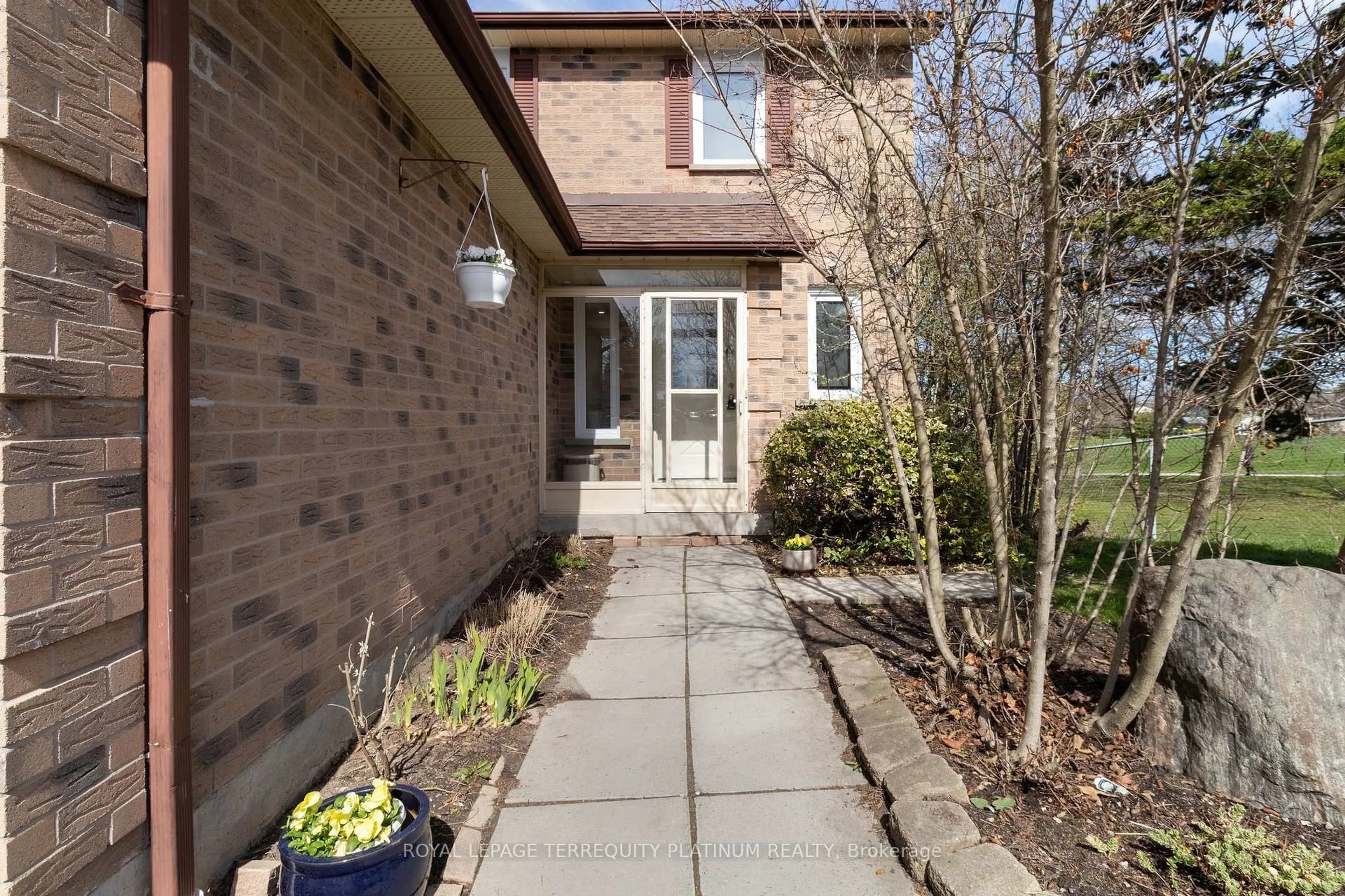 Unknown for 62 Humphrey Dr, Ajax Ontario L1S 4Z2
