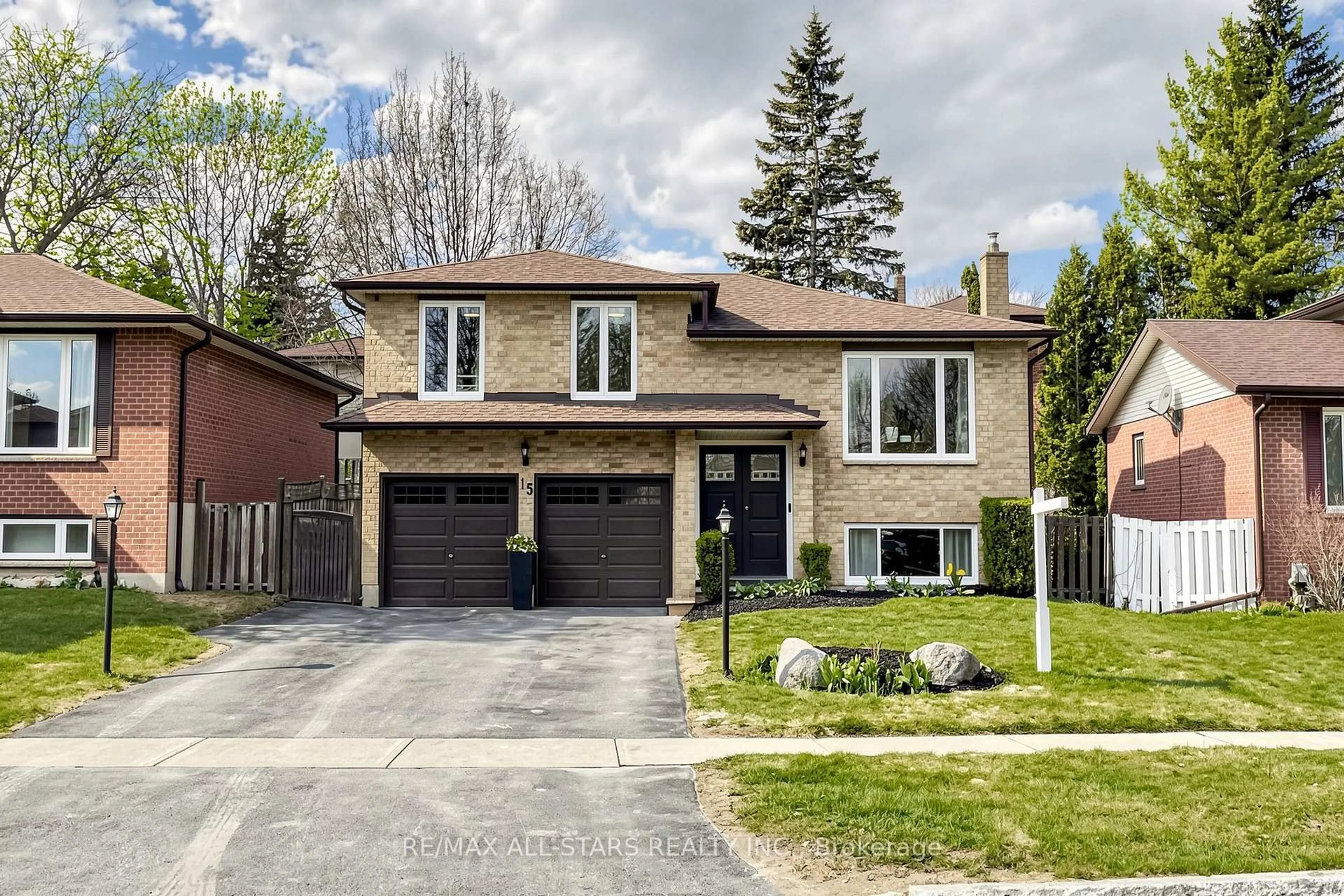 Home with brick exterior material, street for 15 Applewood Cres, Scugog Ontario L9L 1G7