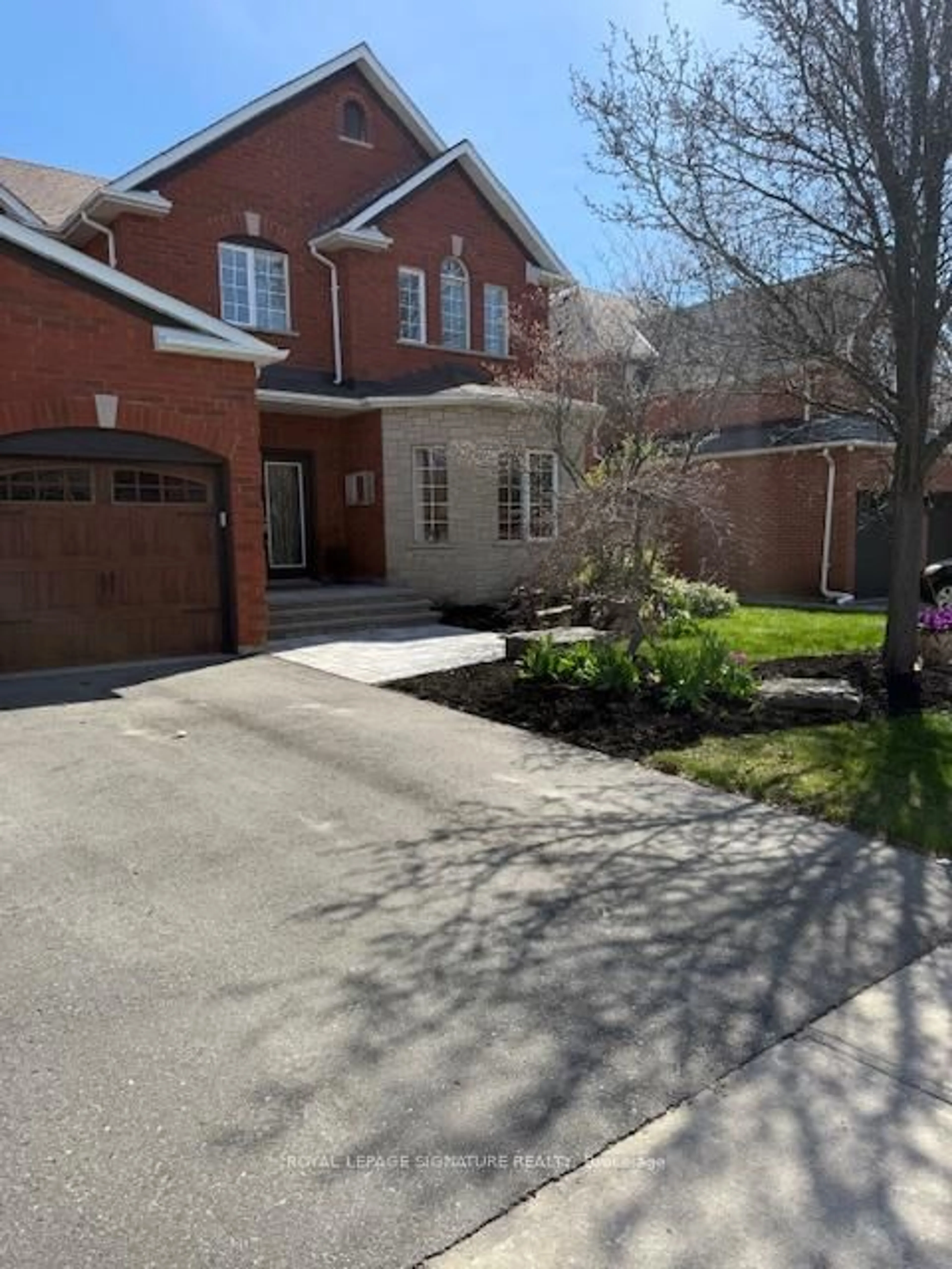 Home with brick exterior material, street for 1653 Valley Ridge Cres, Pickering Ontario L1V 6S7