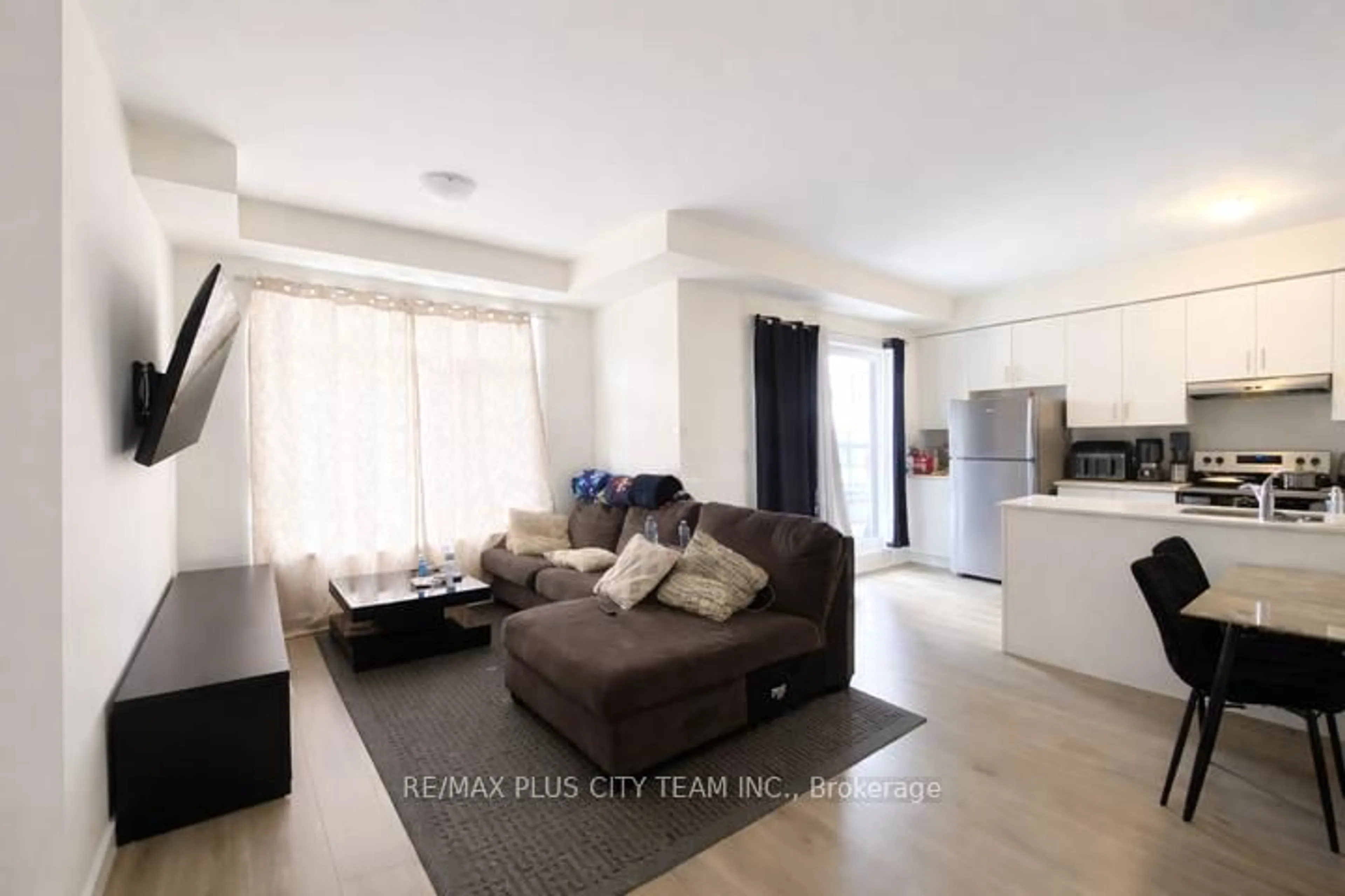 Living room with furniture, unknown for 1695 Dersan St, Pickering Ontario L1X 0S9