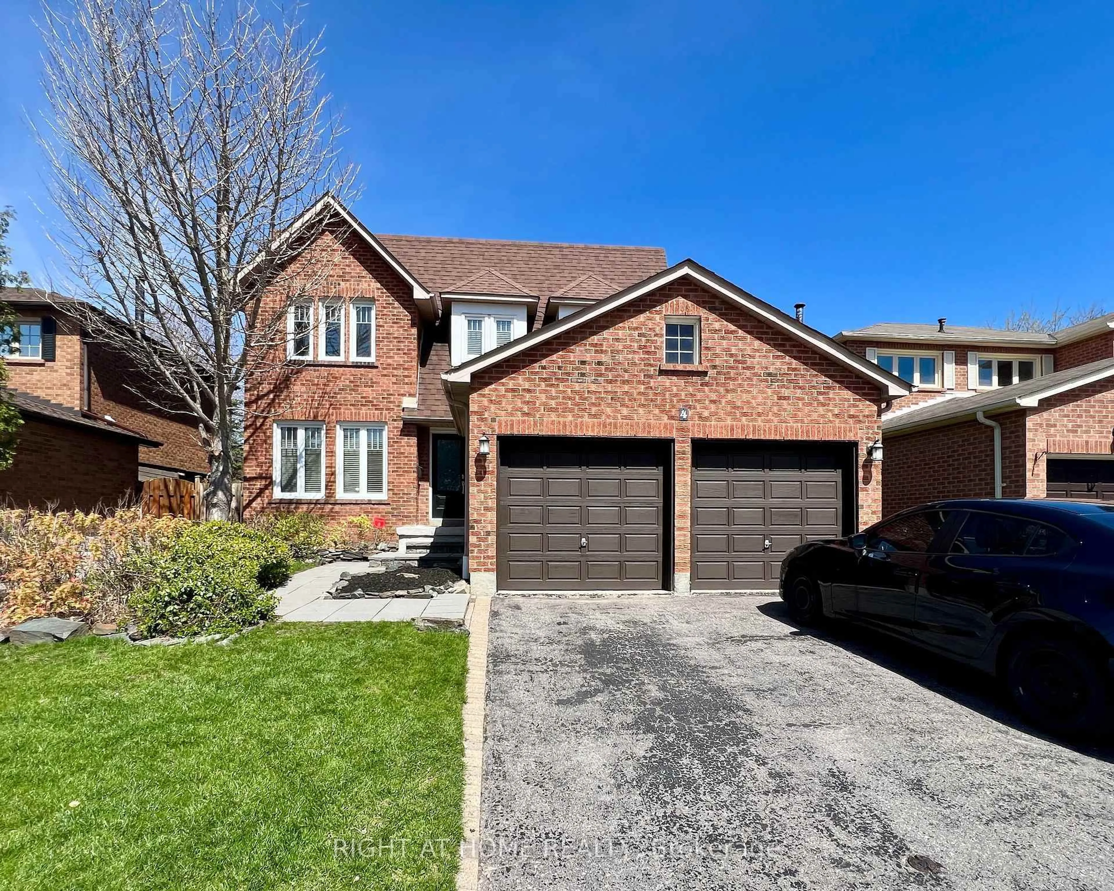 Home with brick exterior material, street for 4 Silverbirch Pl, Whitby Ontario L1R 1X7
