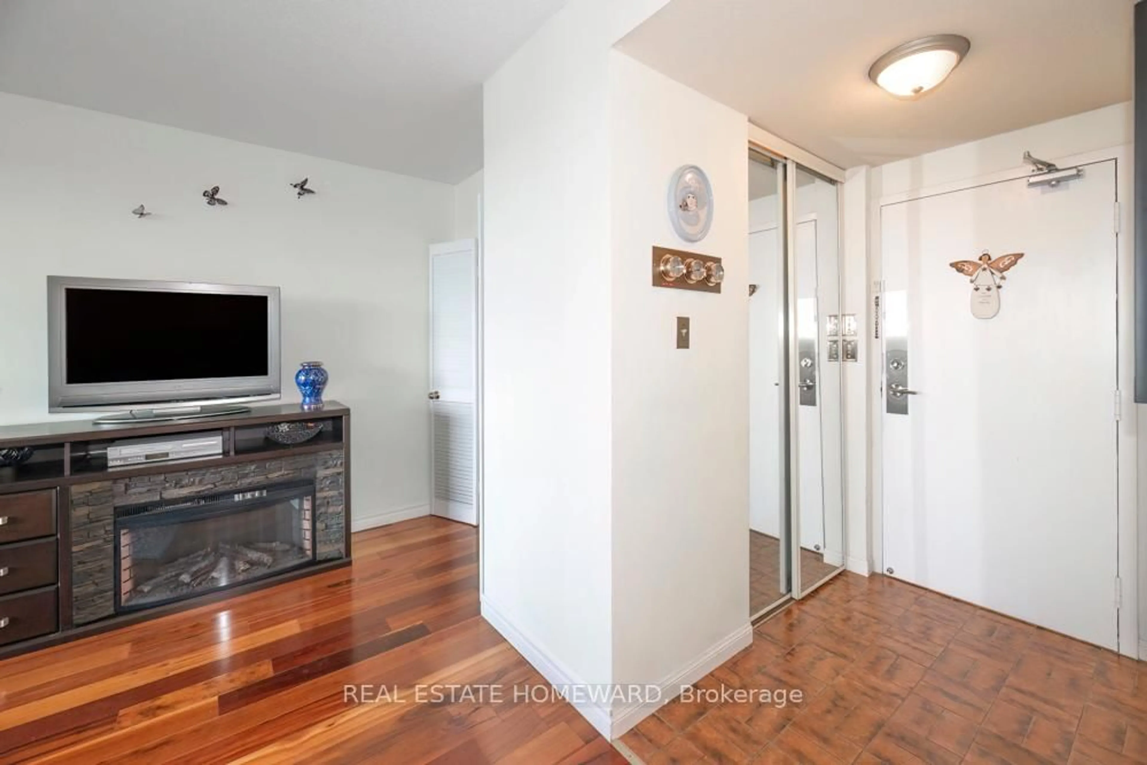 Unknown for 757 Victoria Park Ave #908, Toronto Ontario M4C 5N8