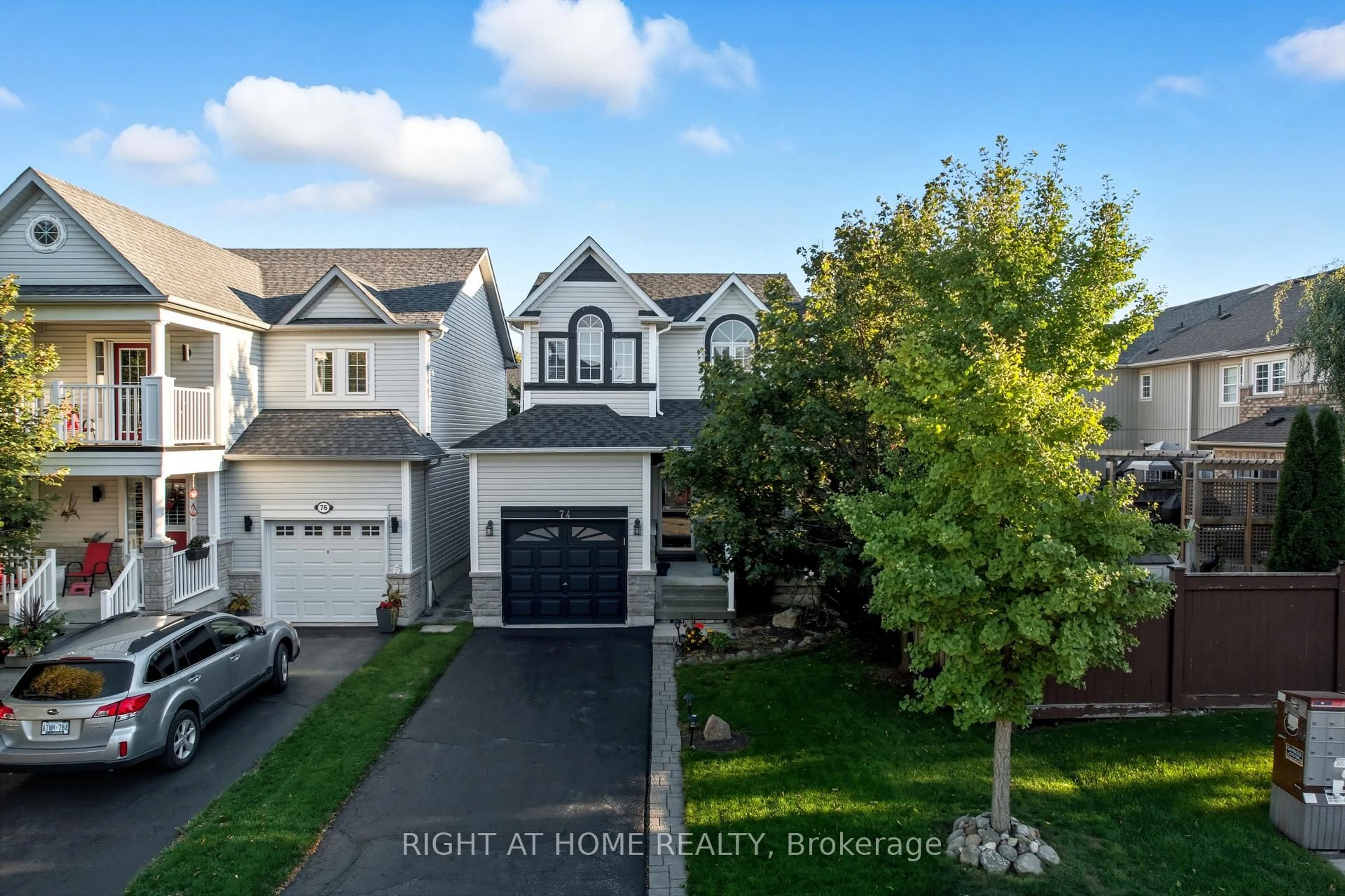 Unknown for 74 Northgrove Cres, Whitby Ontario L1M 2M9