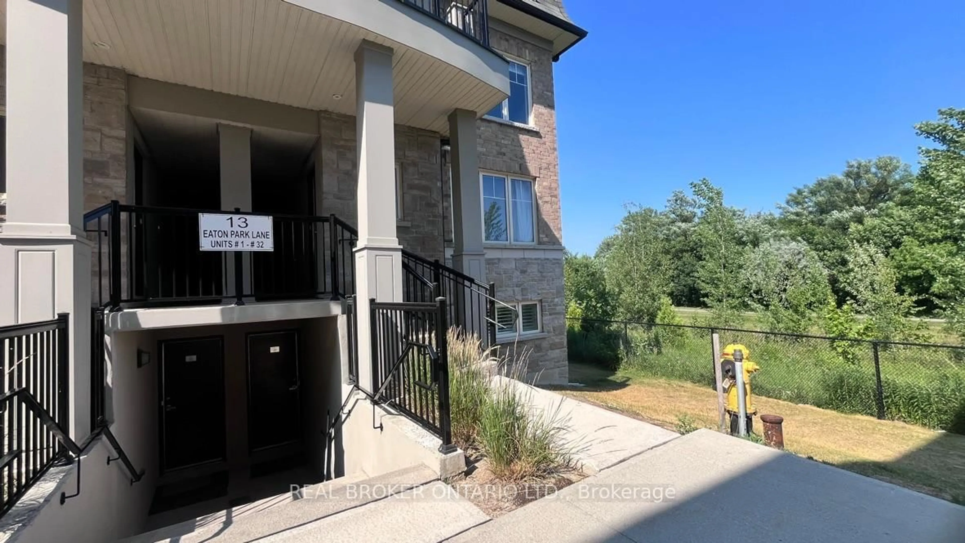 Unknown for 13 EATON PARK Lane #29, Toronto Ontario M1W 0A5