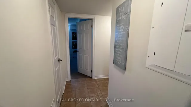 13 EATON PARK Lane #29, Toronto 4