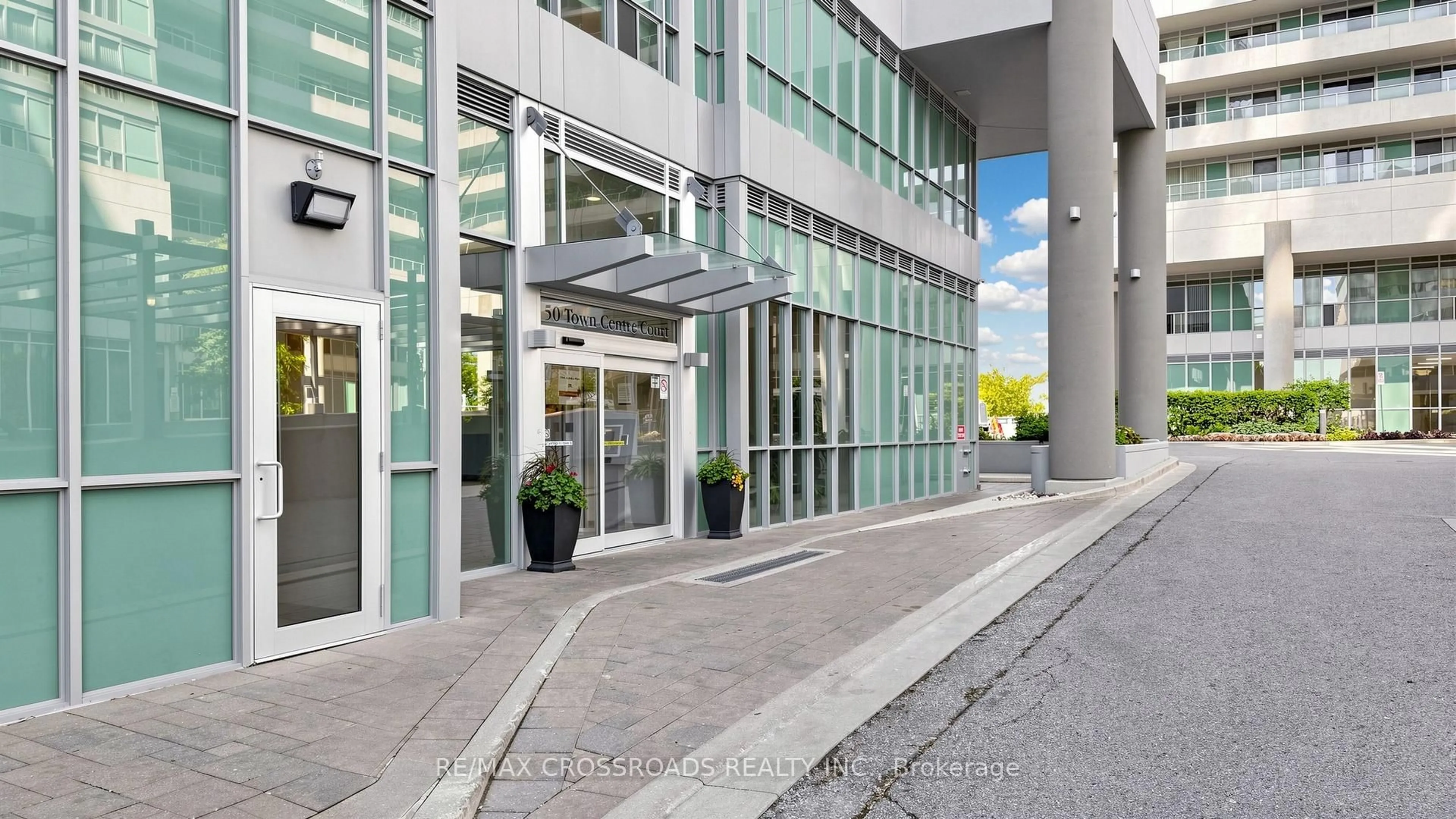 Unknown for 50 Town Centre Crt #702, Toronto Ontario M1P 0A9