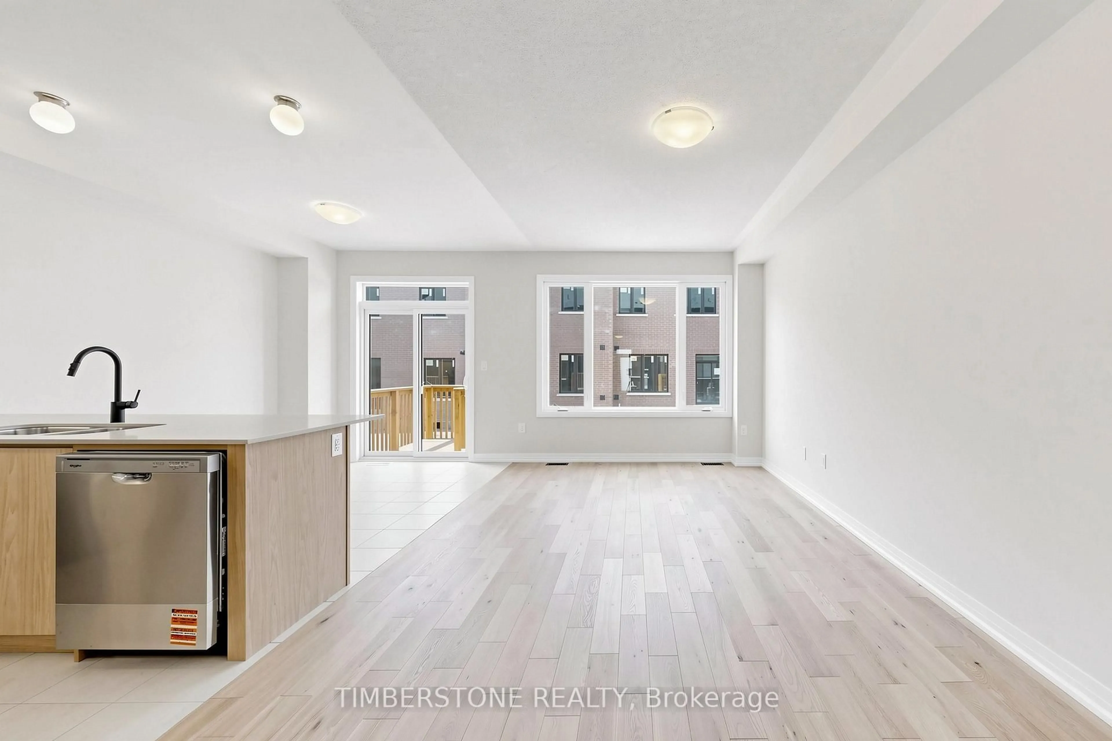 A pic of a room for 3318 Sandalwood Rd, Pickering Ontario L1X 0J2