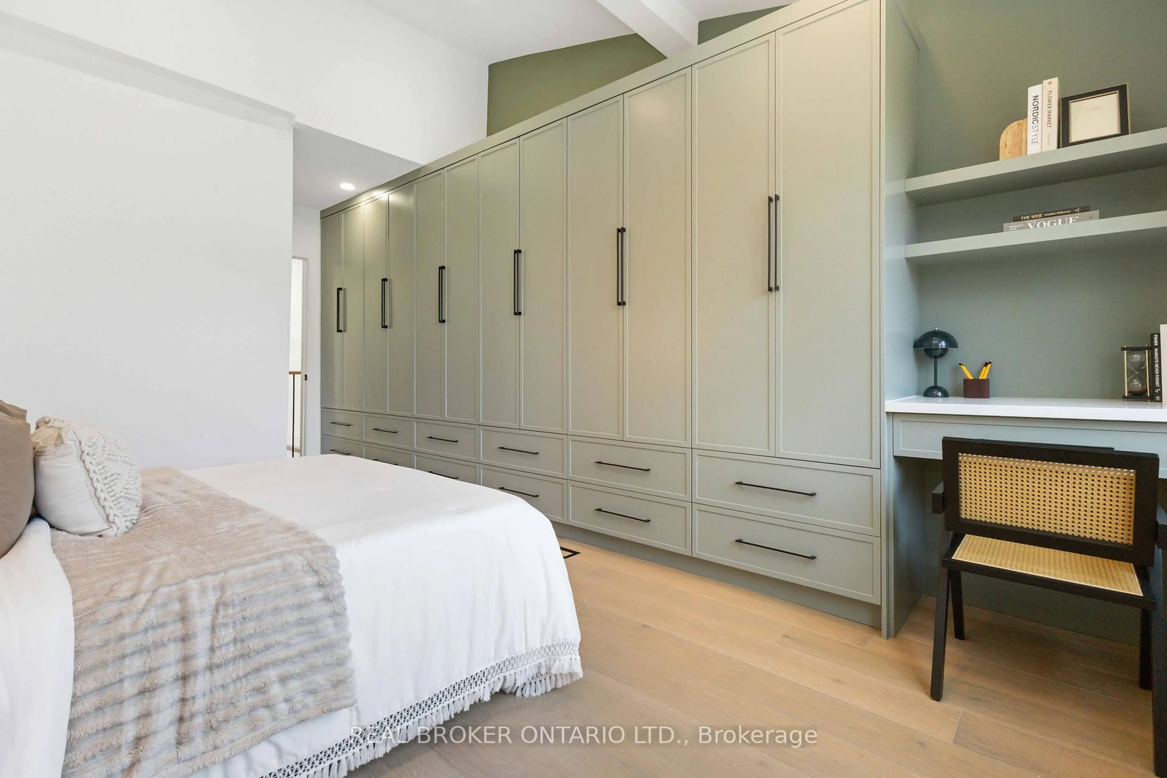 Unknown for 54 Moberly Ave, Toronto Ontario M4C 4B1