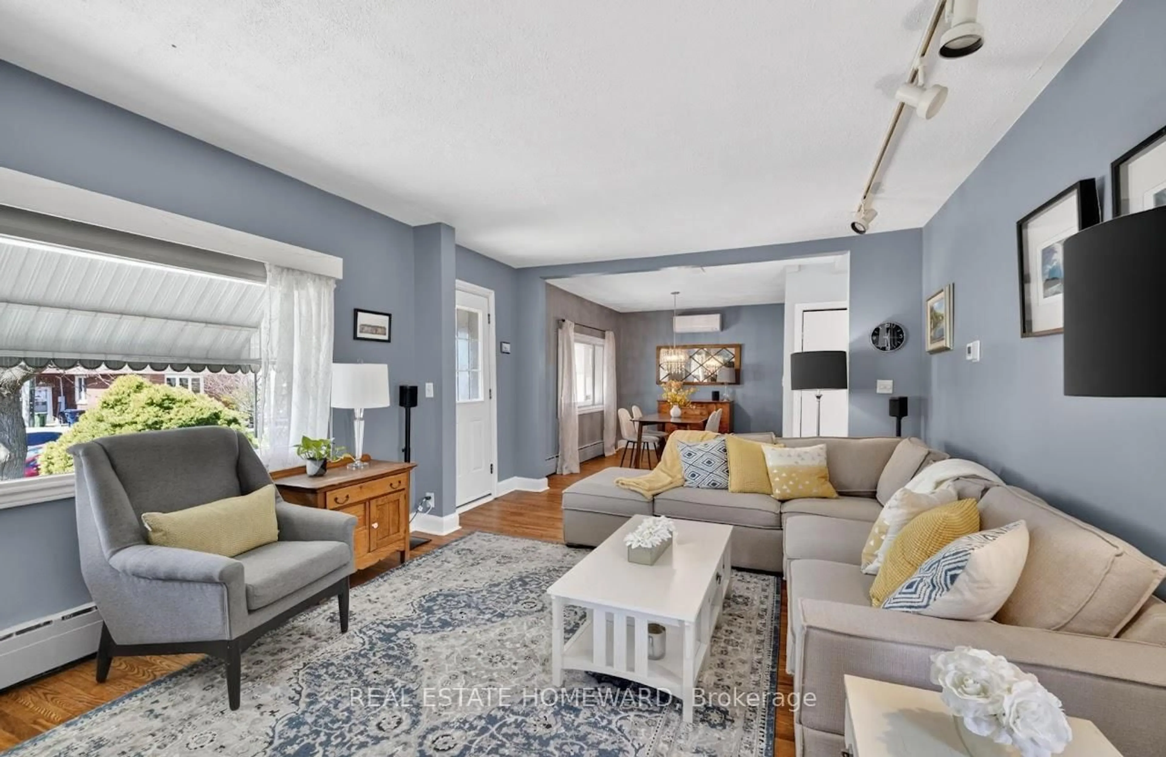 Living room with furniture, unknown for 15 Bertha Ave, Toronto Ontario M1L 3L8