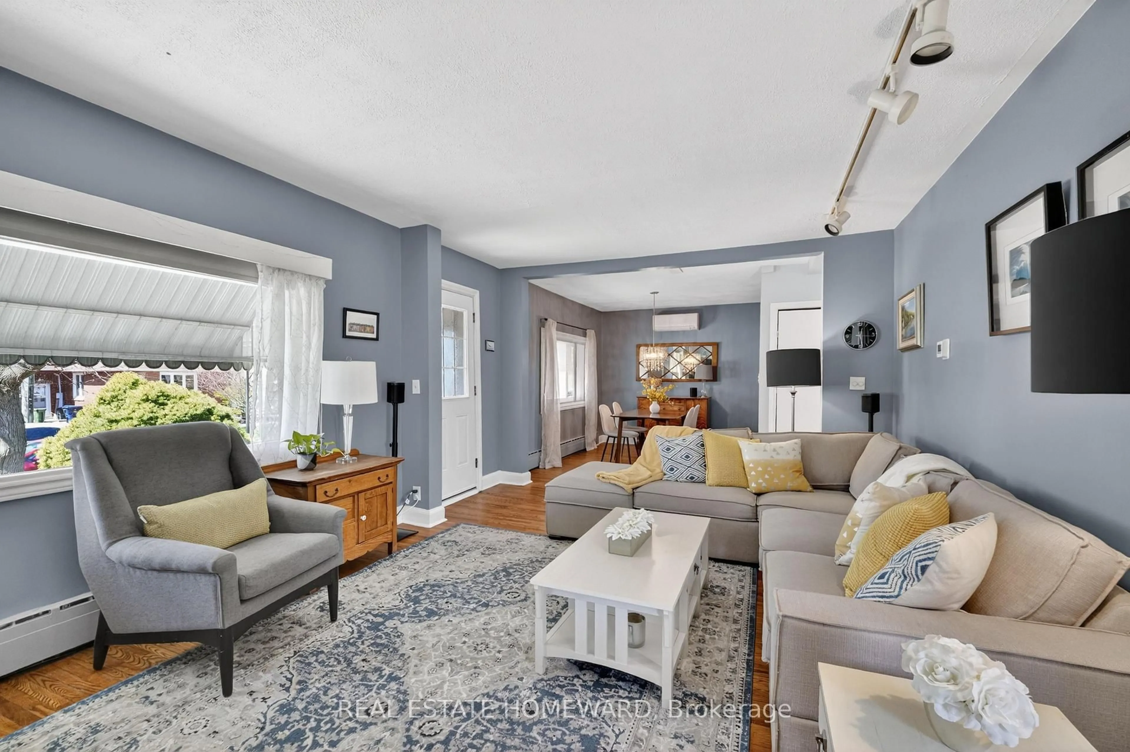 Living room with furniture, unknown for 15 Bertha Ave, Toronto Ontario M1L 3L8