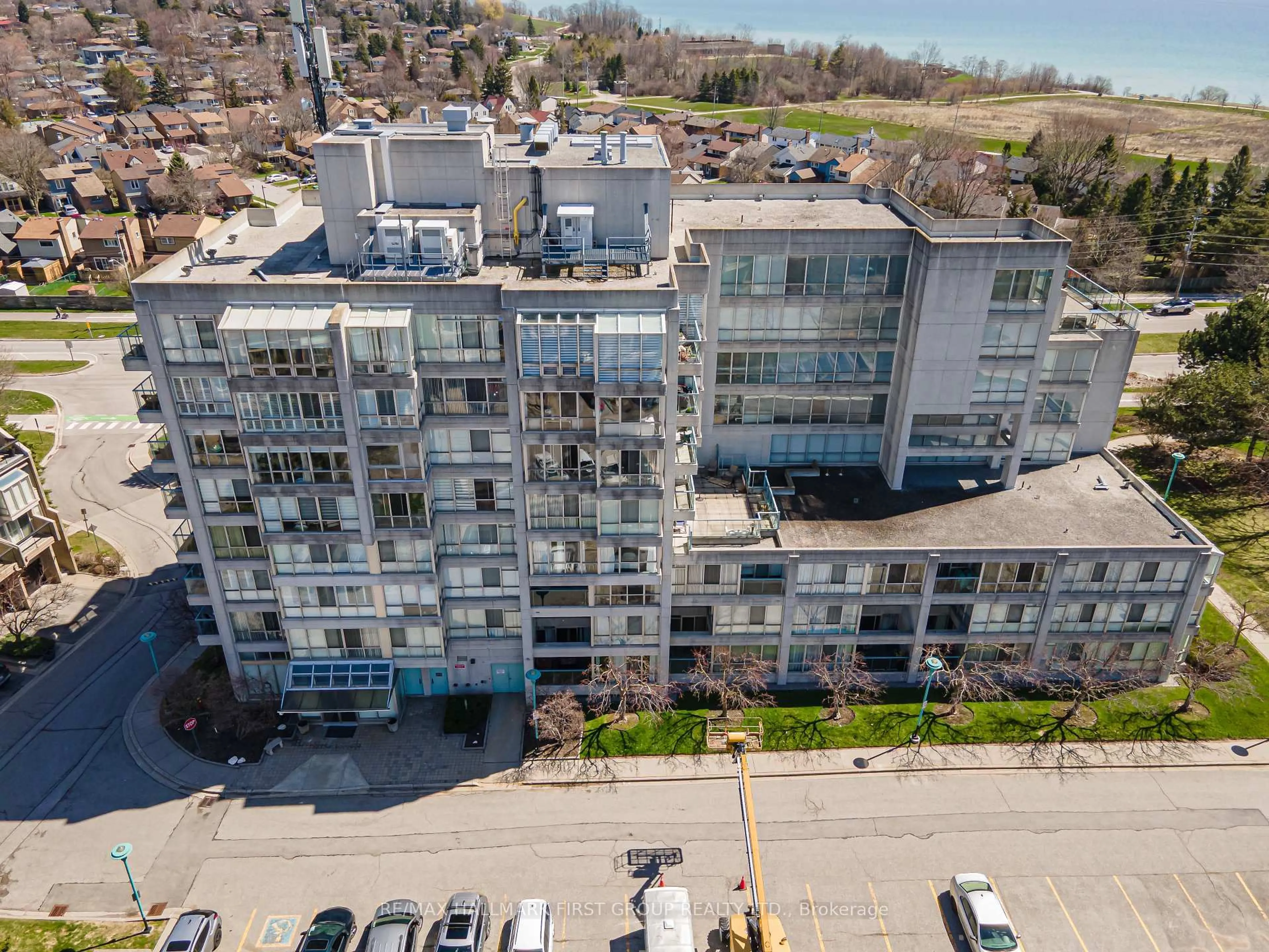 A pic from outside/outdoor area/front of a property/back of a property/a pic from drone, city buildings view from balcony for 25 Cumberland Lane #110, Ajax Ontario L1S 7K1