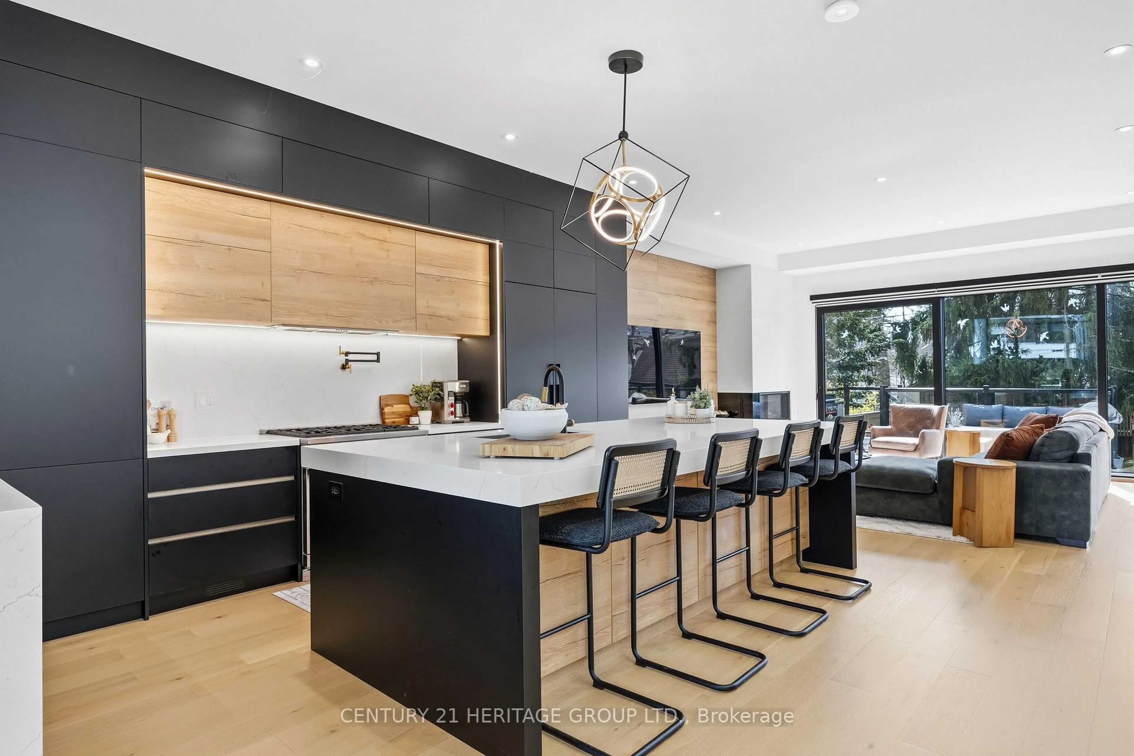 Contemporary kitchen, unknown for 12 Valhalla Blvd, Toronto Ontario M1N 3B2