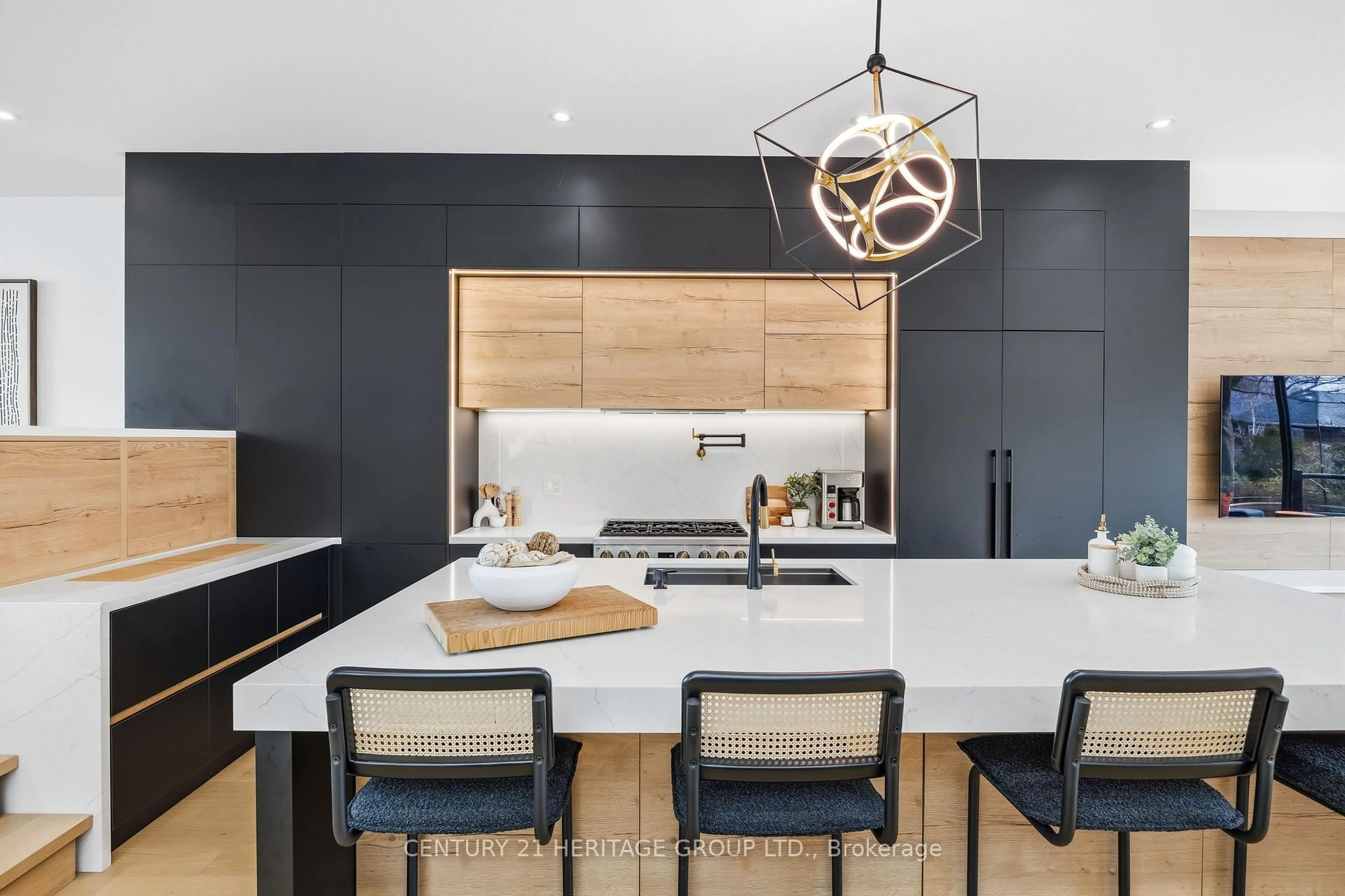 Contemporary kitchen, unknown for 12 Valhalla Blvd, Toronto Ontario M1N 3B2