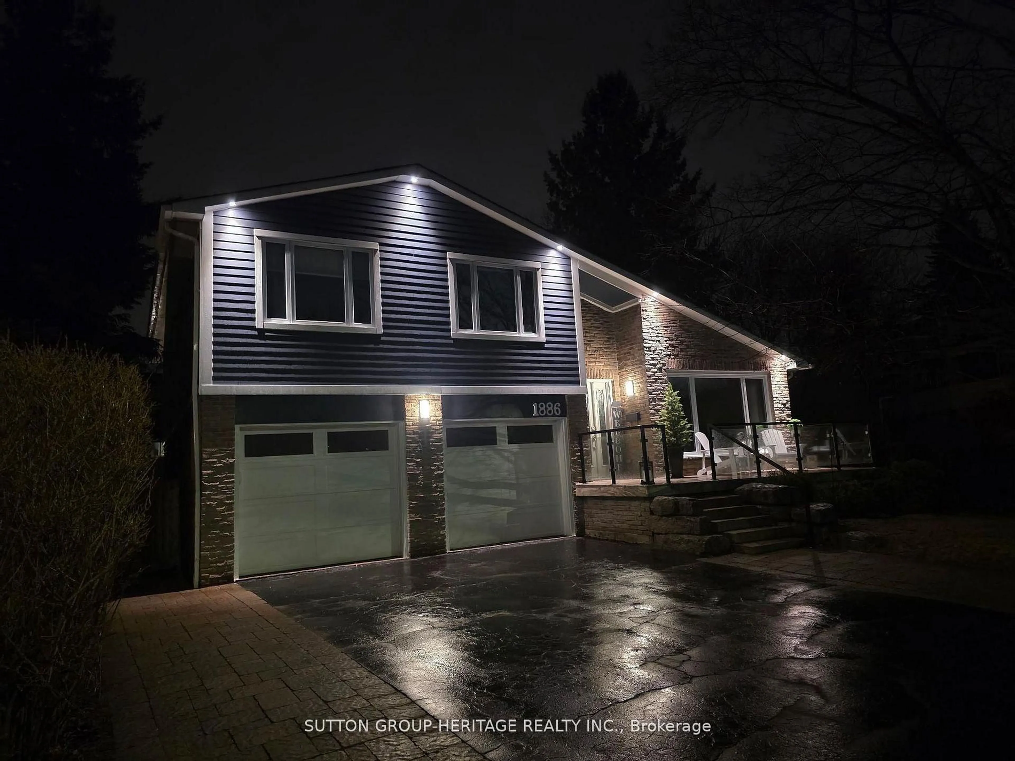 Home with vinyl exterior material, street for 1886 Malden Cres, Pickering Ontario L1V 3G4